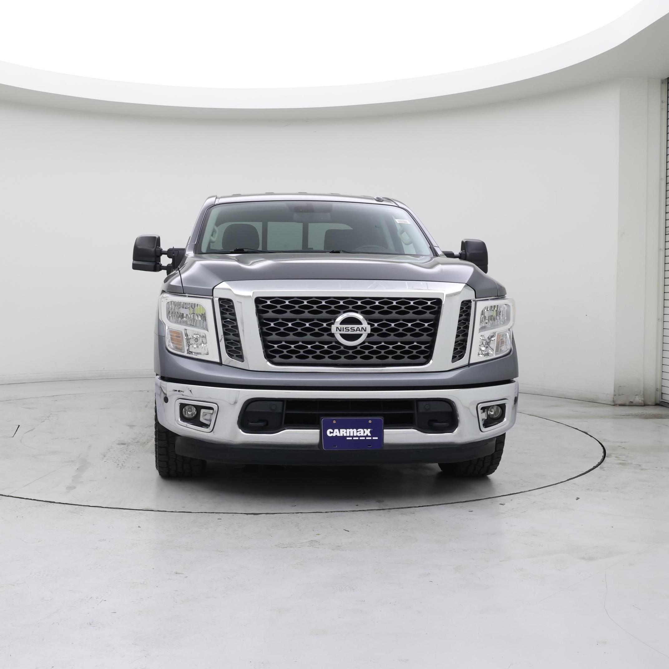 Thumbnail: 2017 Nissan Titan - 5