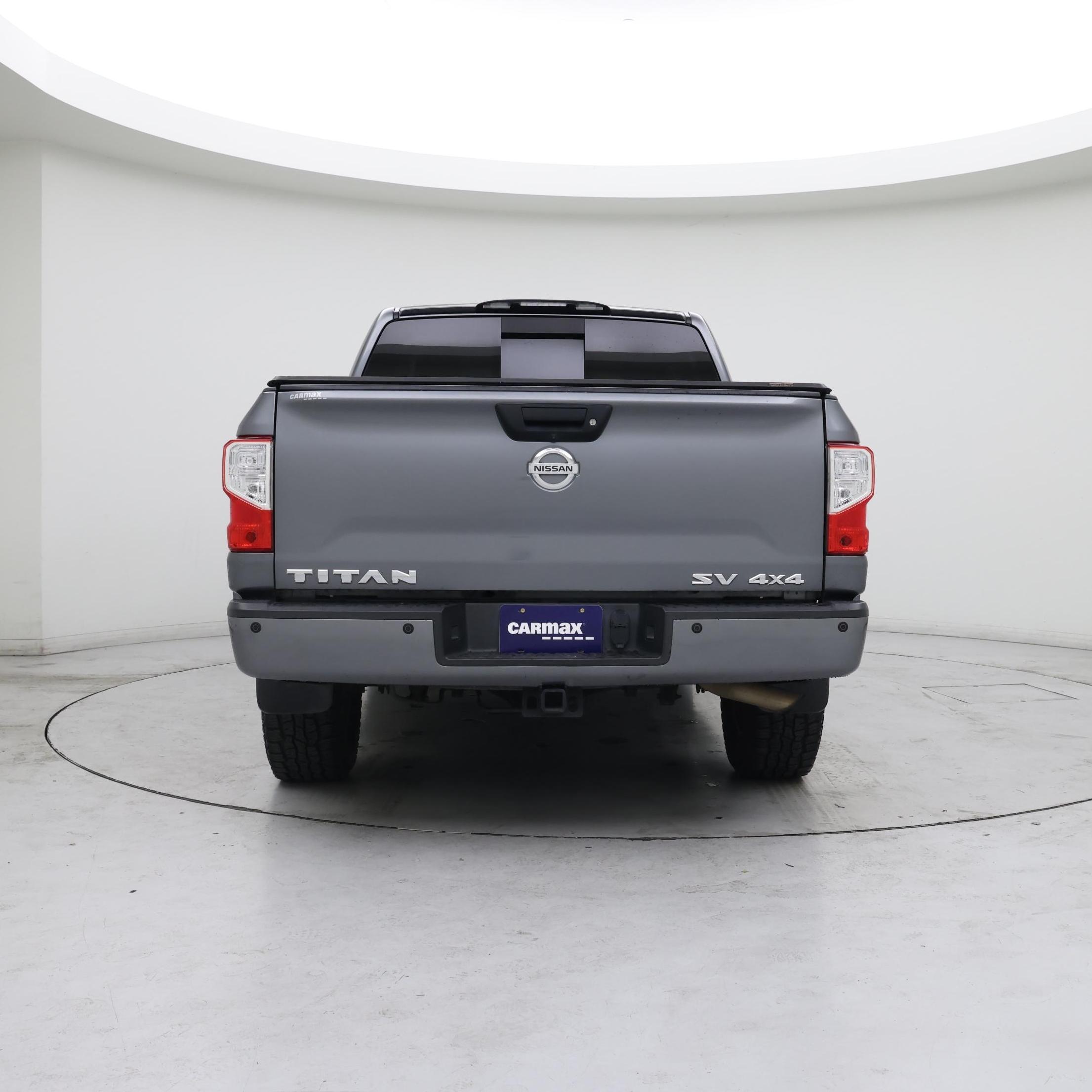 Thumbnail: 2017 Nissan Titan - 6