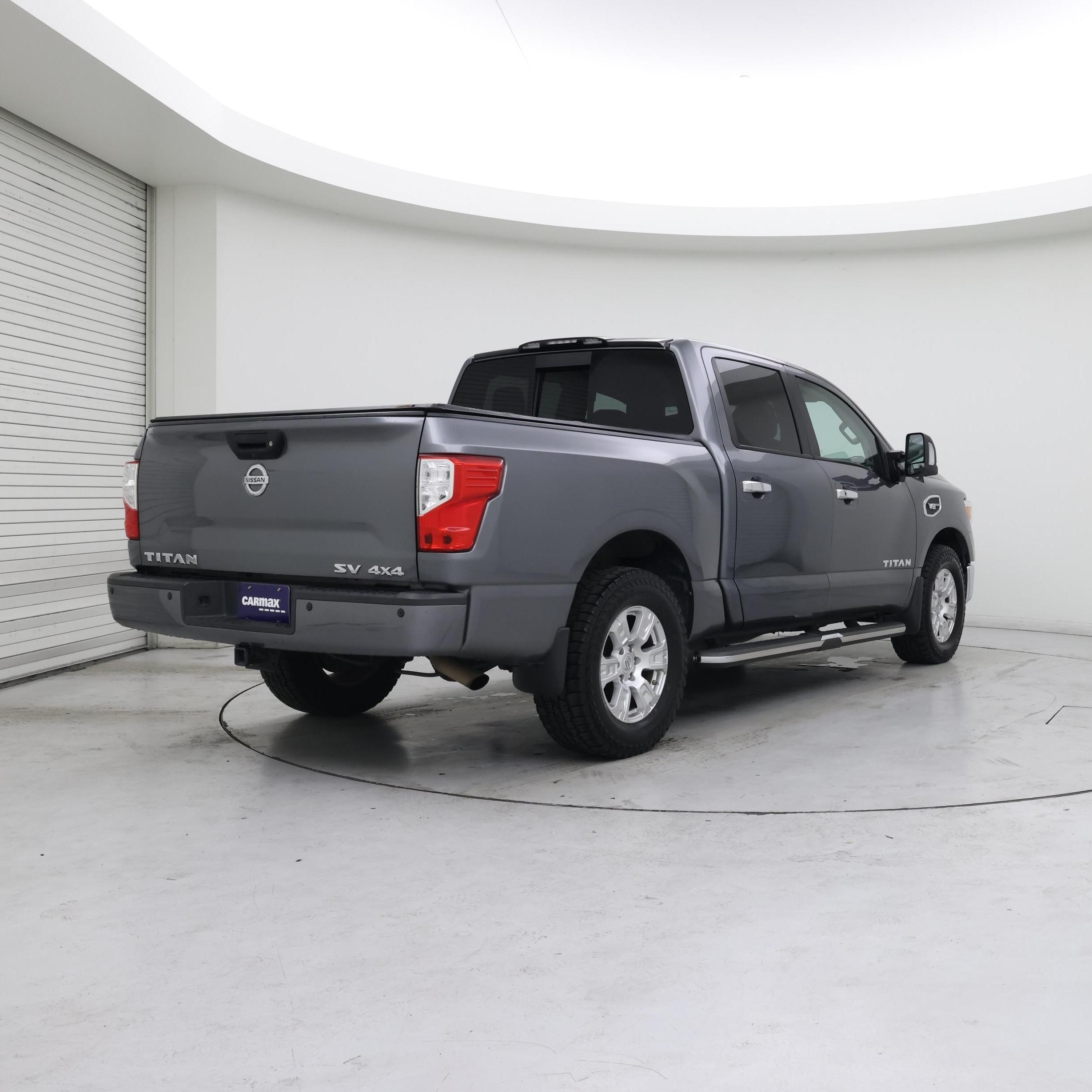 Thumbnail: 2017 Nissan Titan - 8
