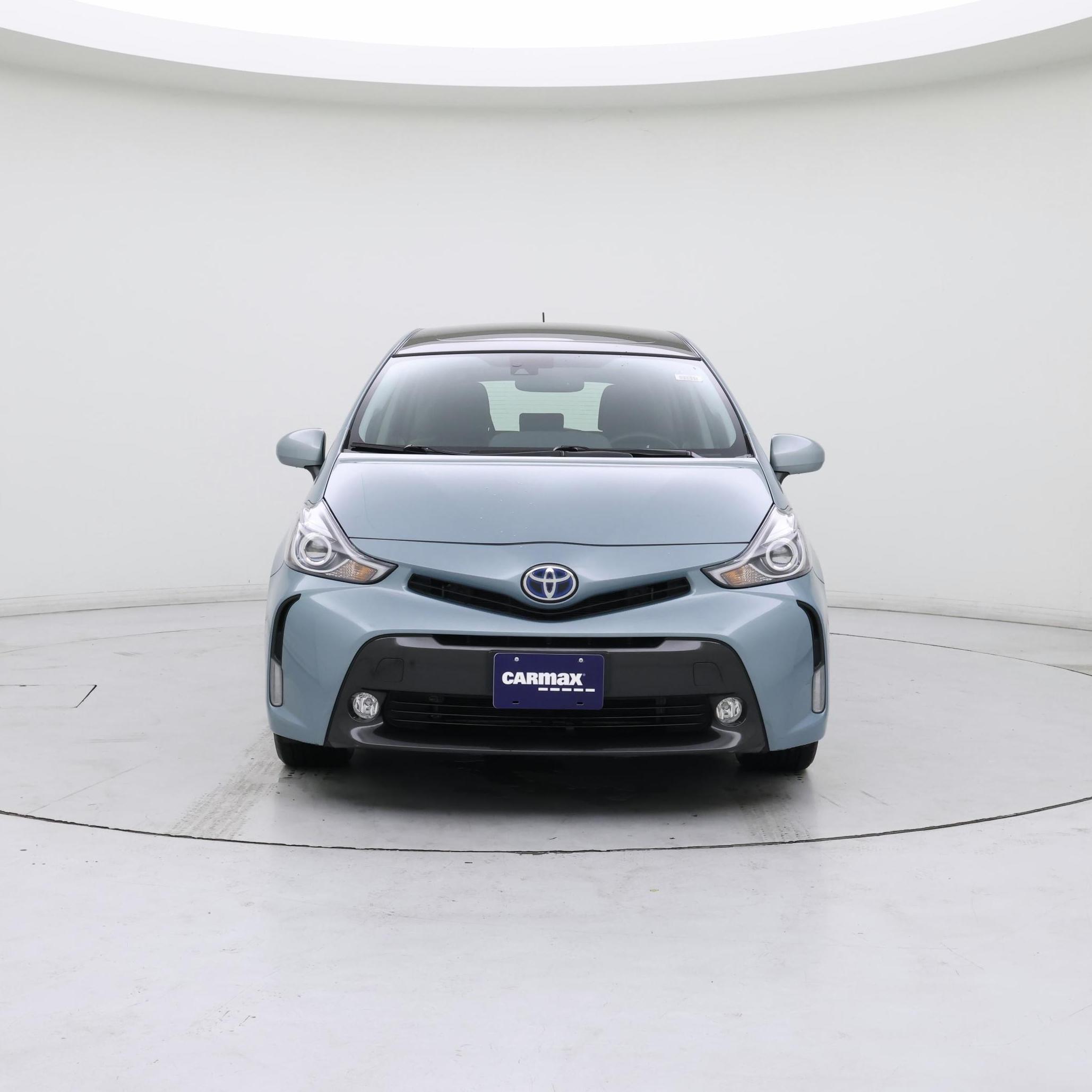Thumbnail: 2015 Toyota Prius v - 5