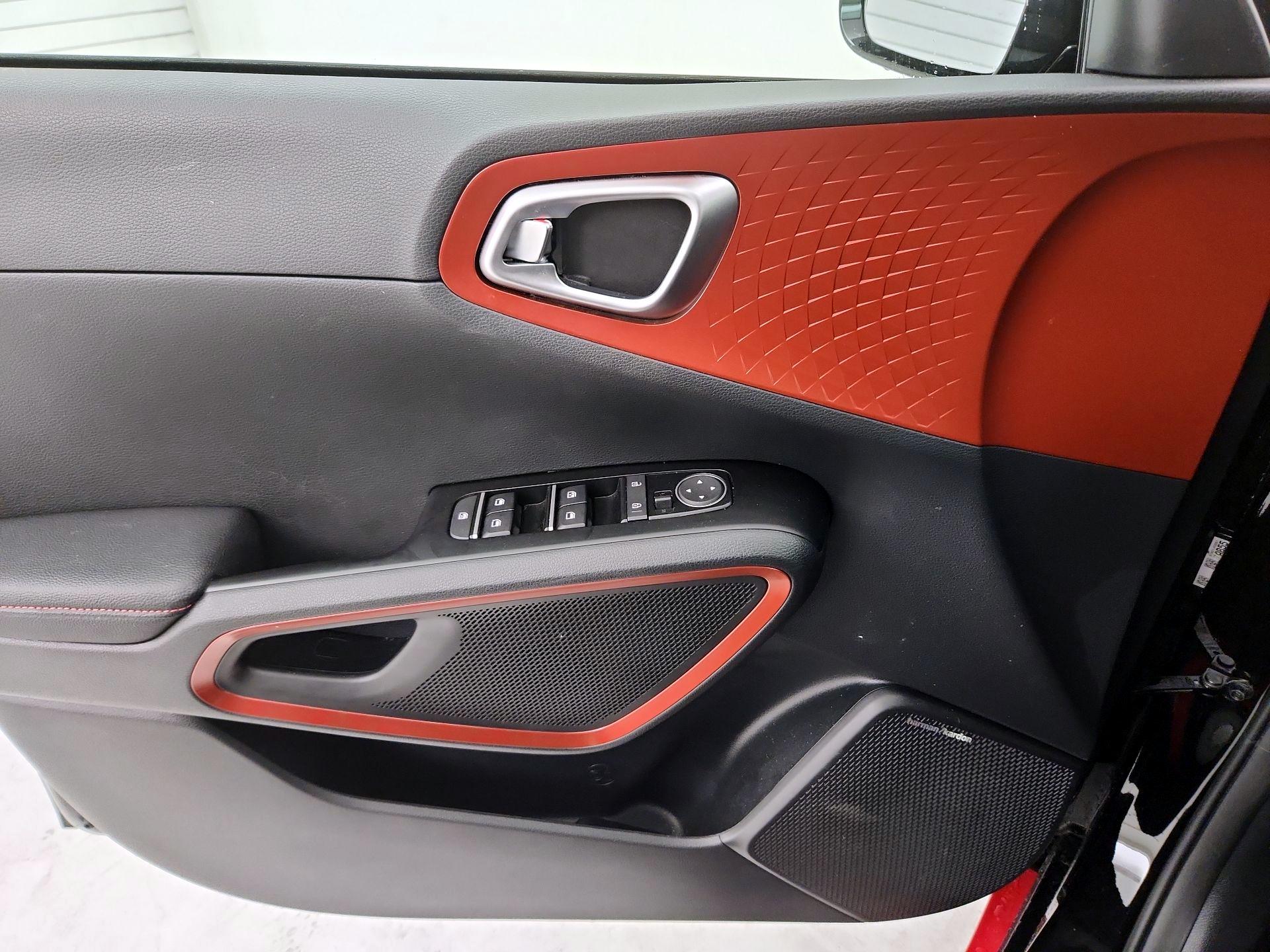 Thumbnail: 2021 Kia Soul - 12