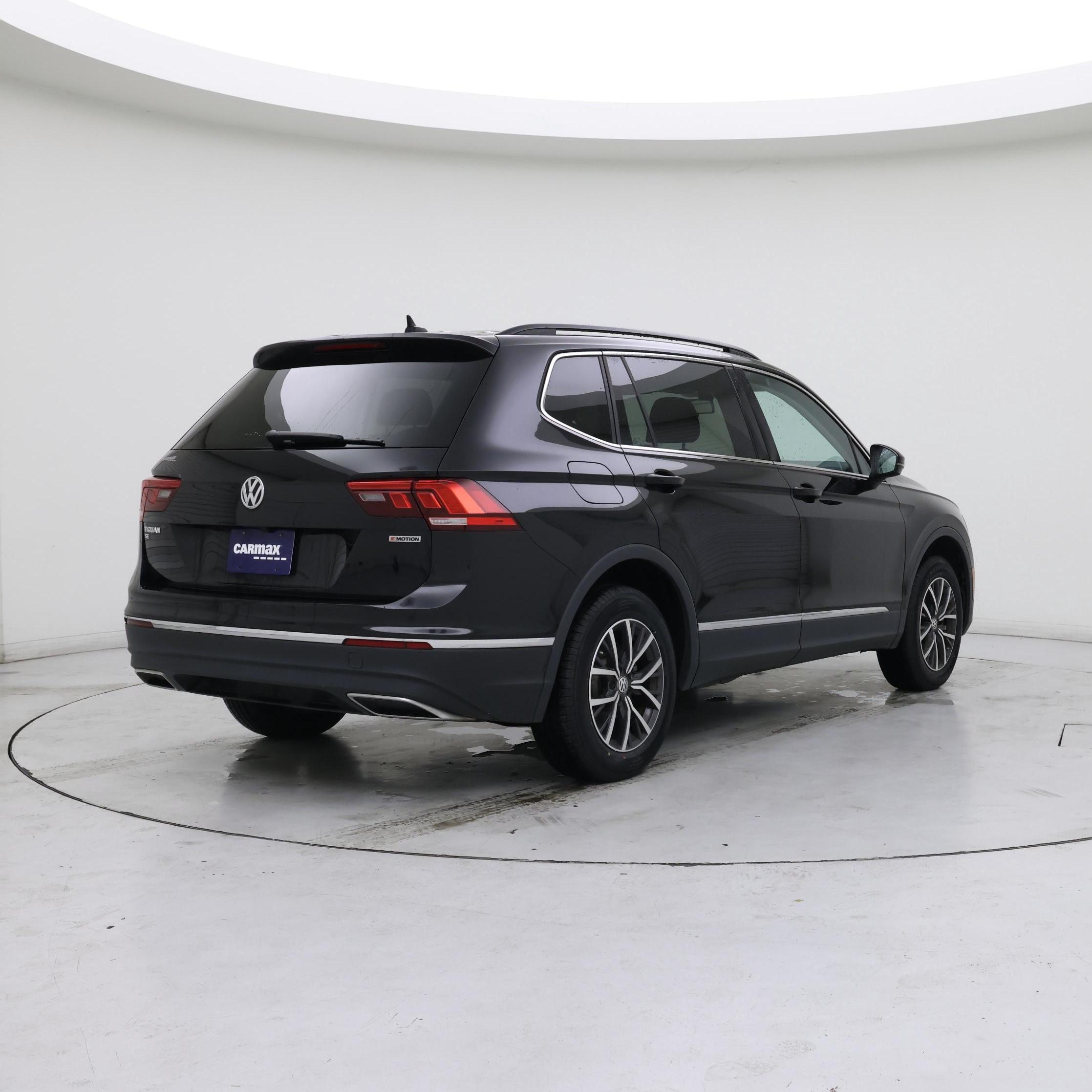 Thumbnail: 2020 Volkswagen Tiguan - 8