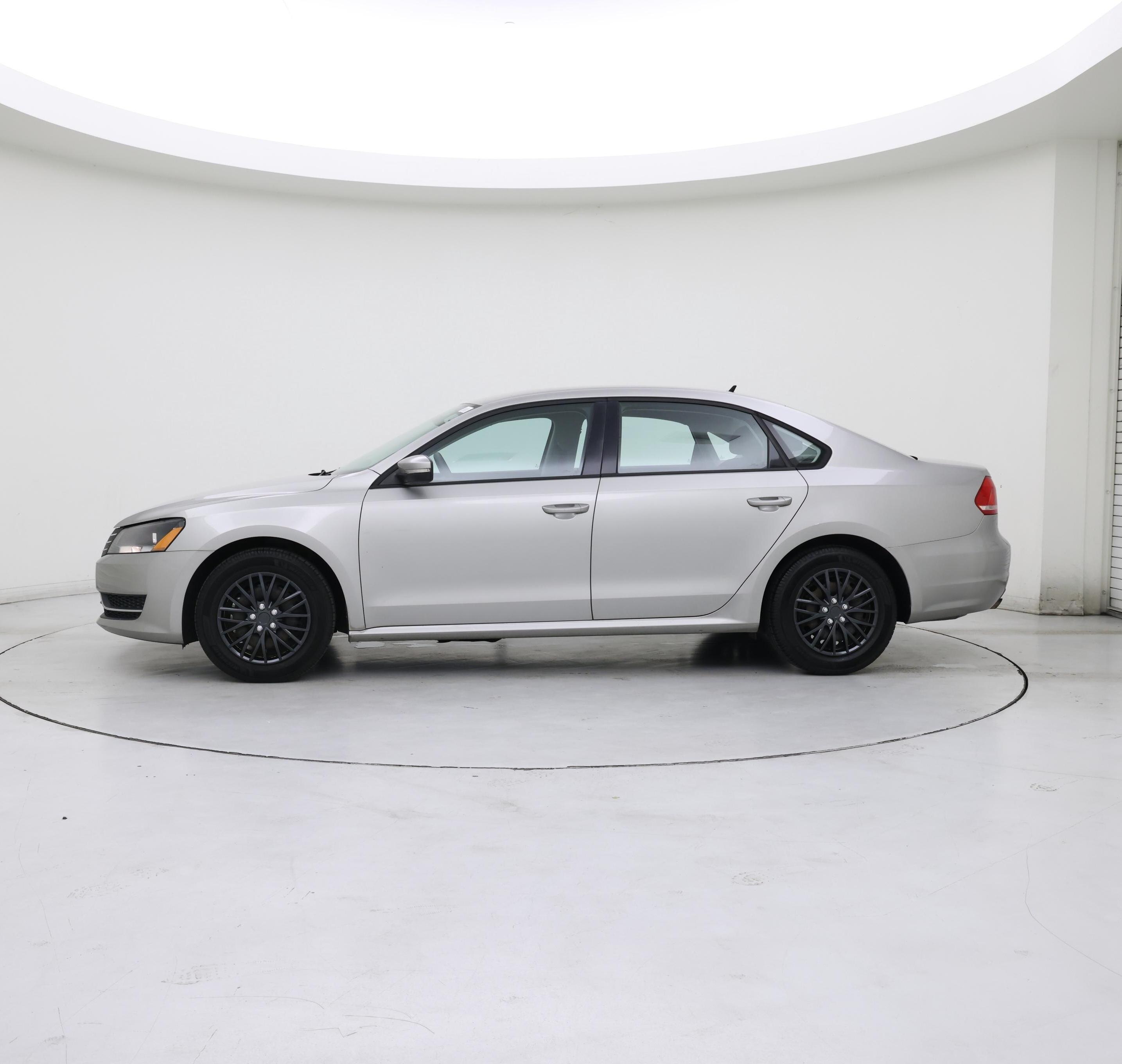 Thumbnail: 2014 Volkswagen Passat - 3