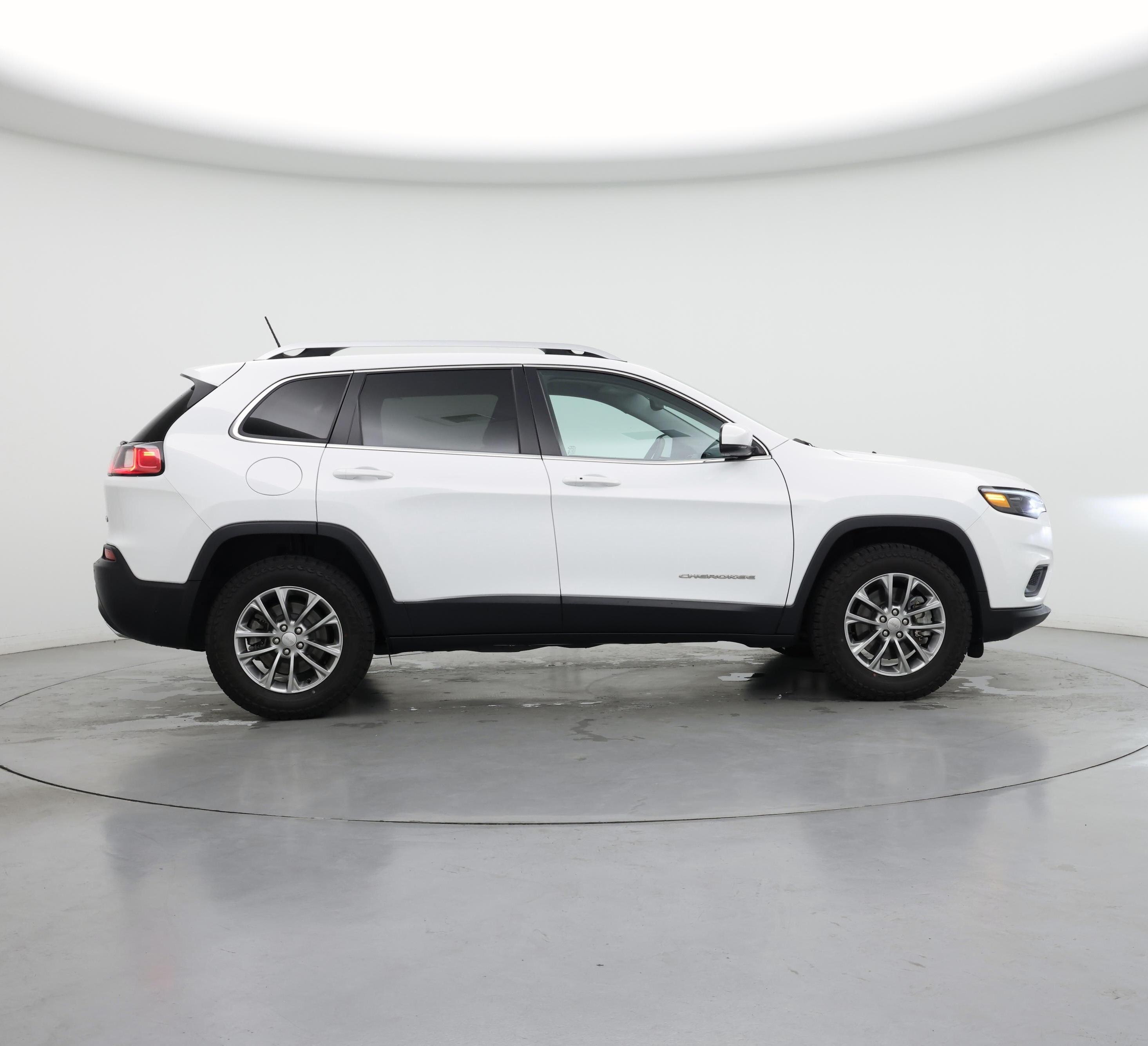 Thumbnail: 2019 Jeep Cherokee - 7