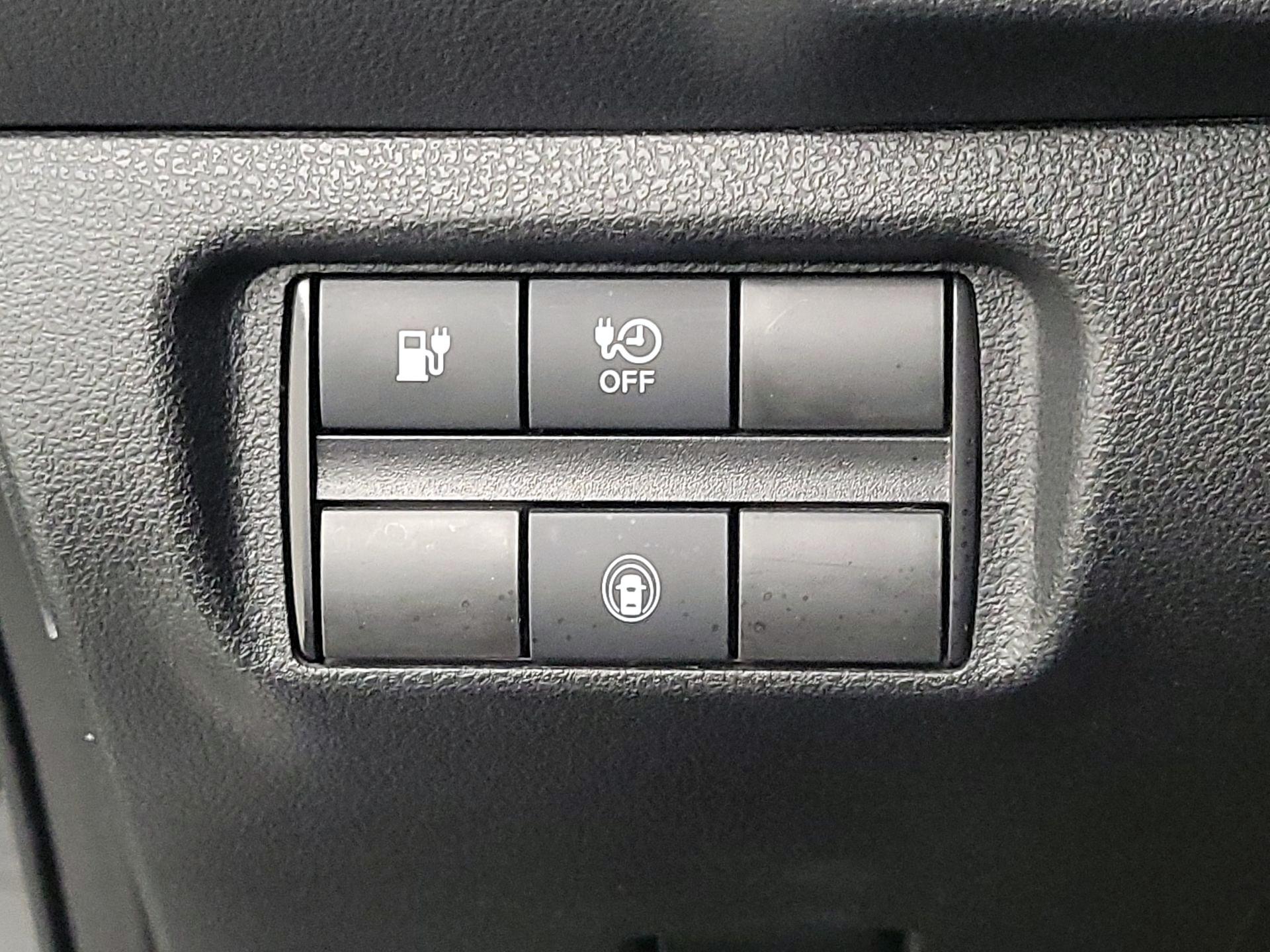 Thumbnail: 2020 Nissan Leaf - 13