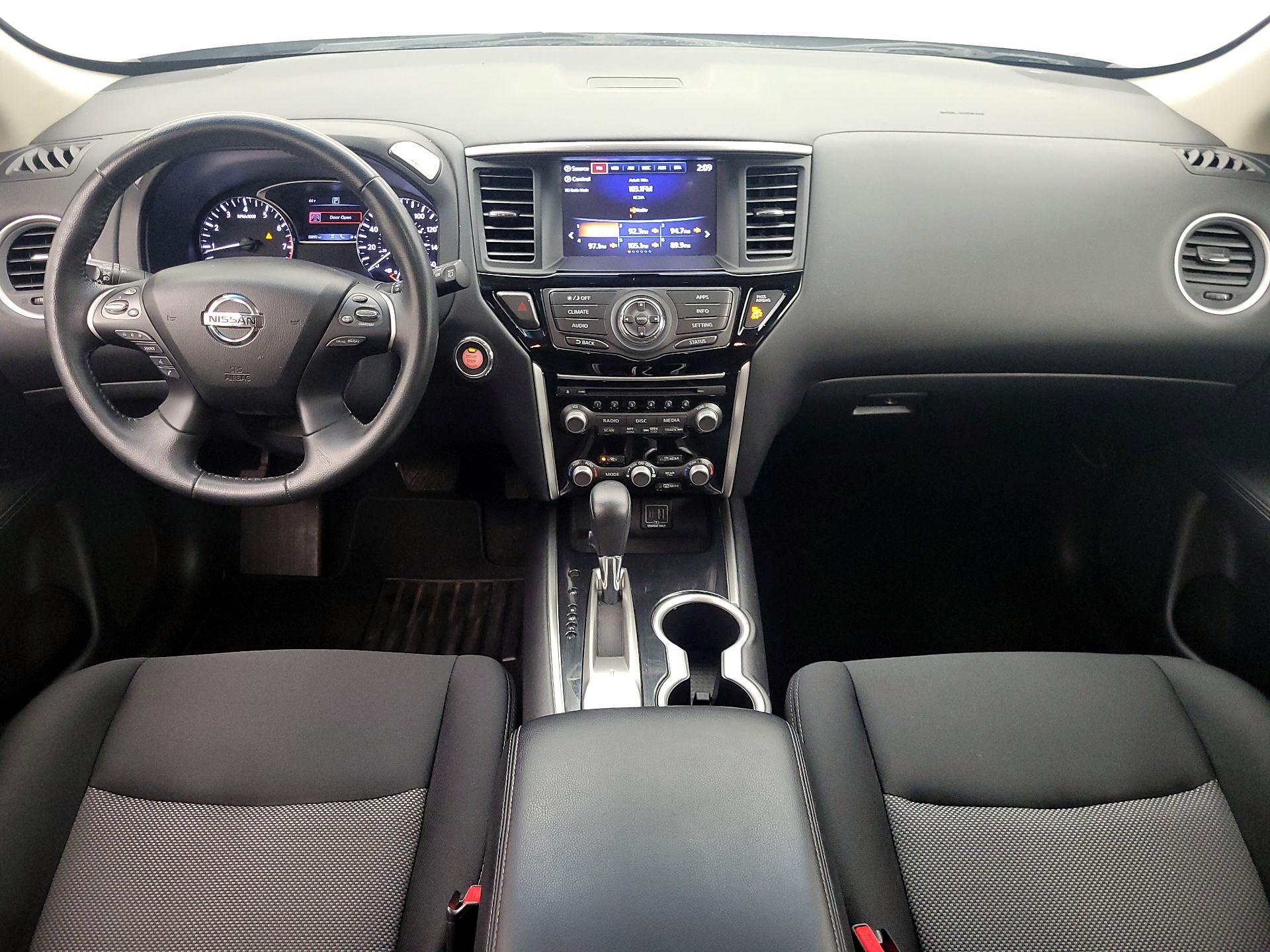 Thumbnail: 2019 Nissan Pathfinder - 9