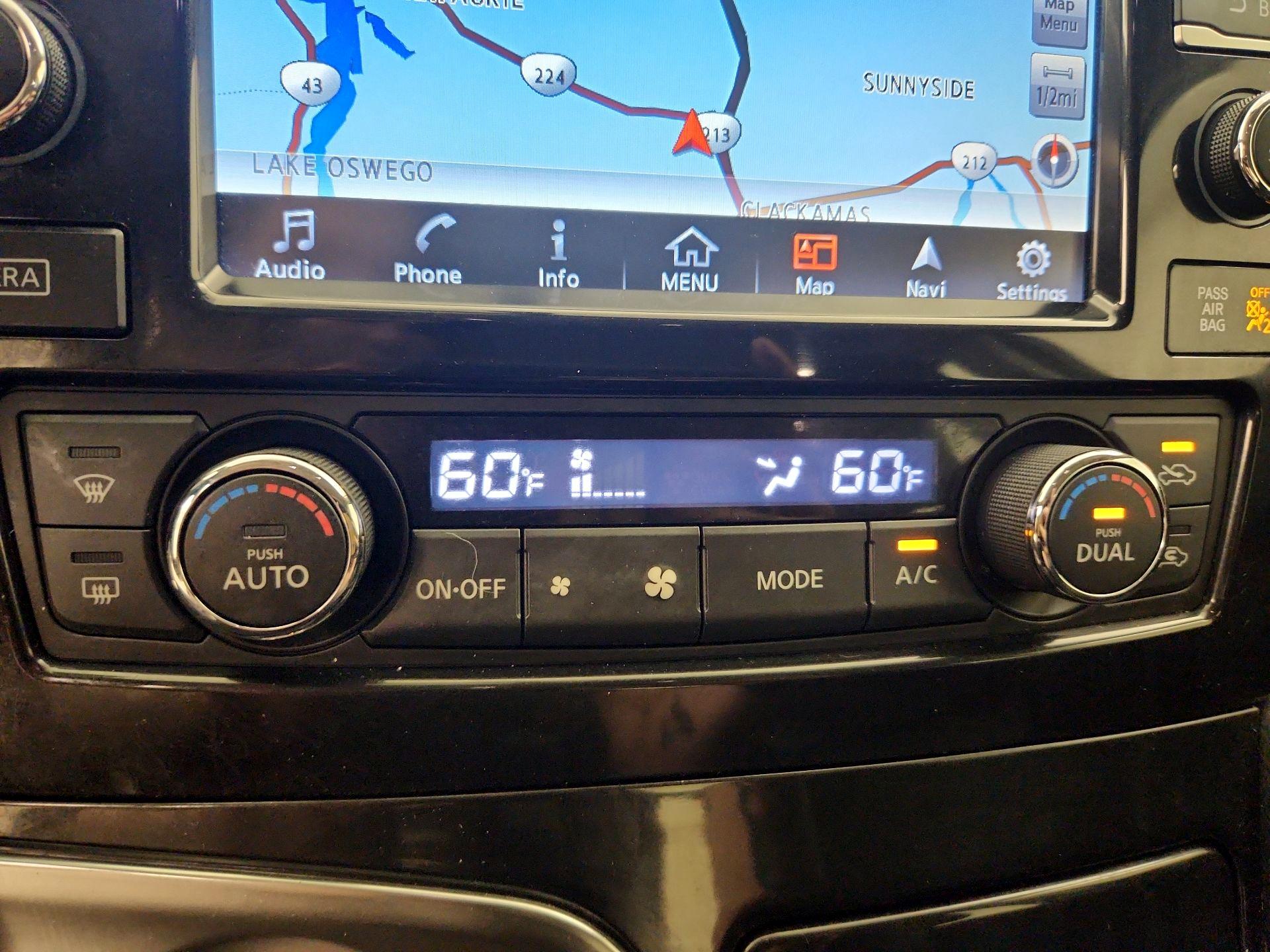 Thumbnail: 2016 Nissan Maxima - 17