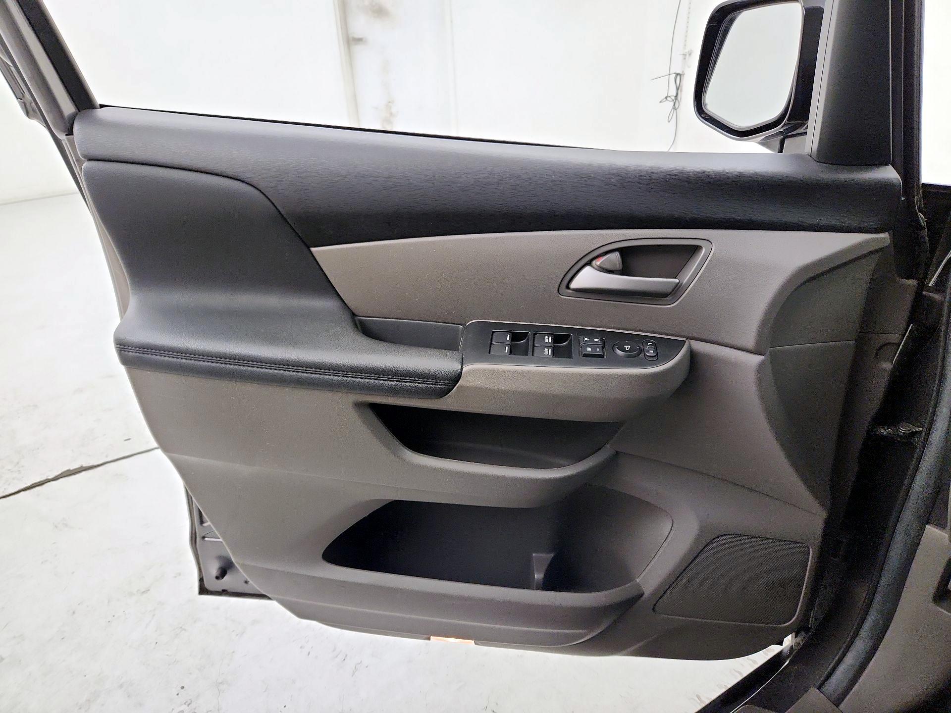 Thumbnail: 2013 Honda Odyssey - 12