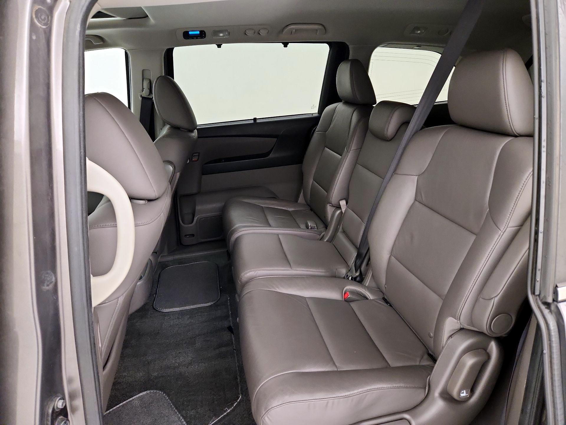 Thumbnail: 2013 Honda Odyssey - 20