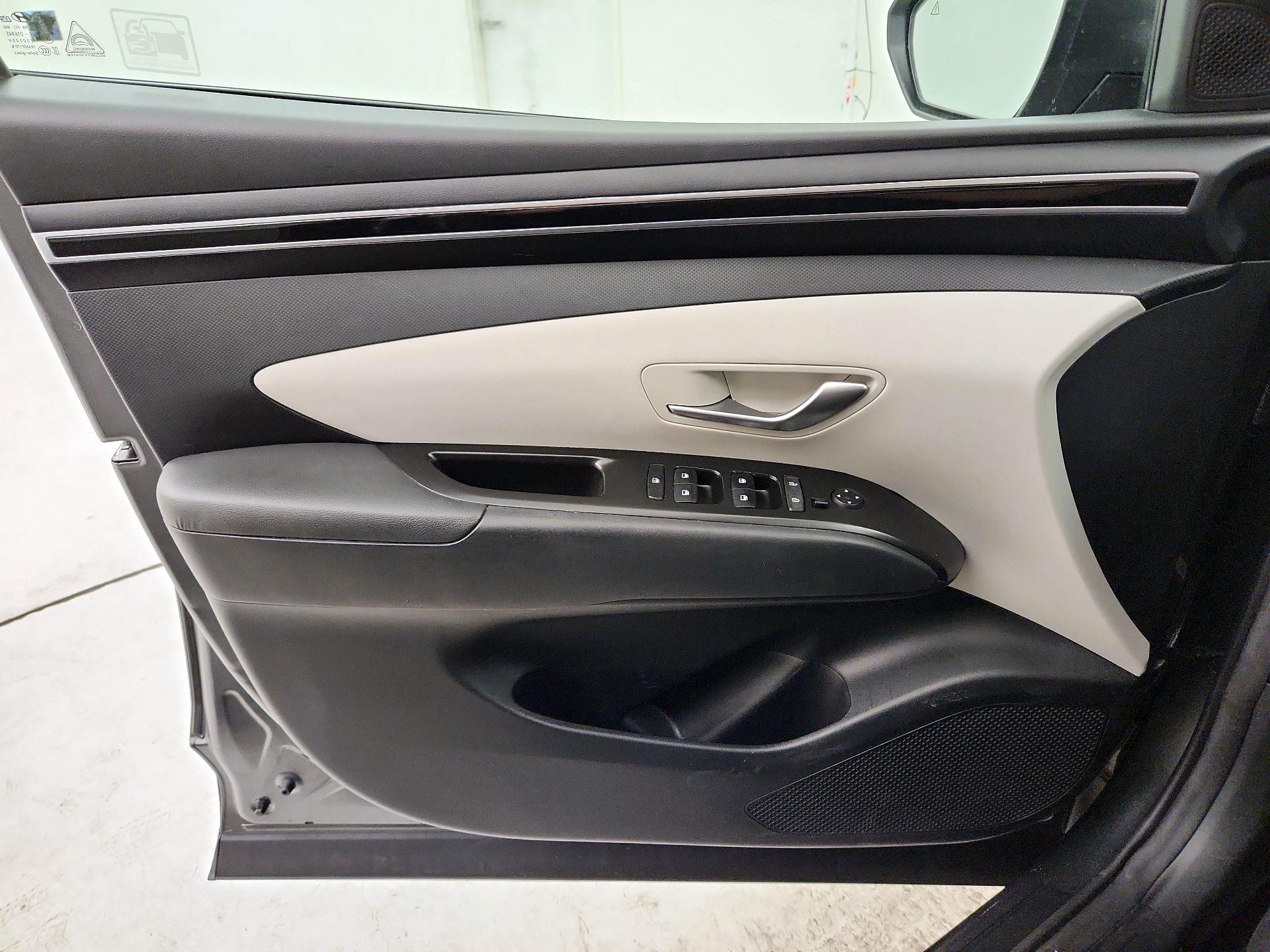 Thumbnail: 2022 Hyundai Tucson - 12