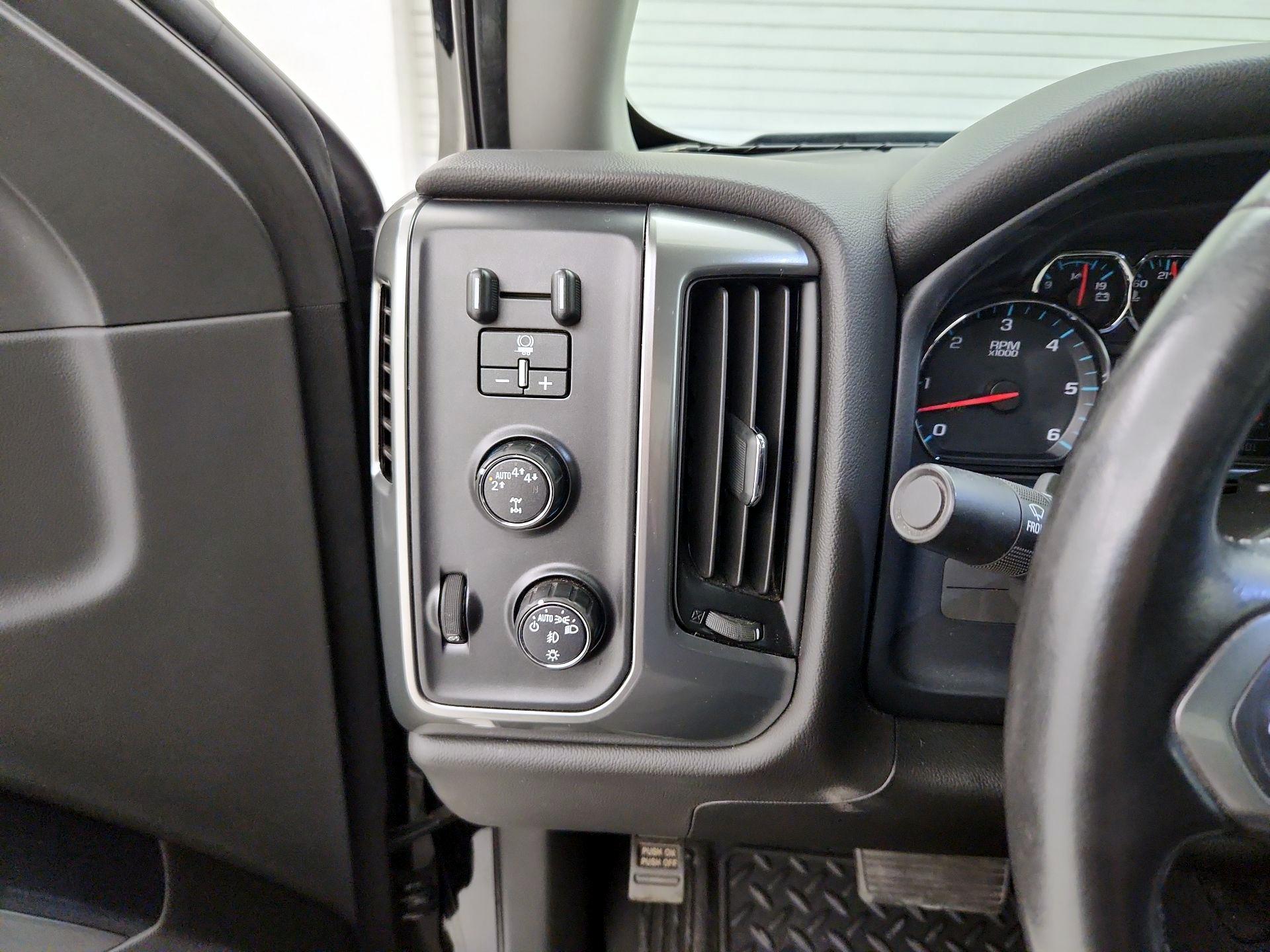 Thumbnail: 2019 Chevrolet Silverado 1500 - 13