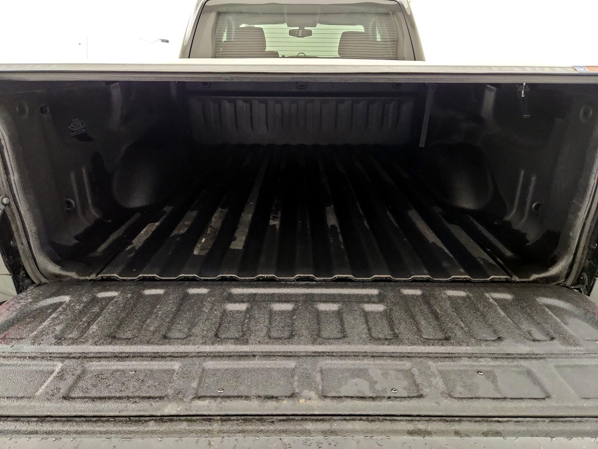 Thumbnail: 2019 Chevrolet Silverado 1500 - 20