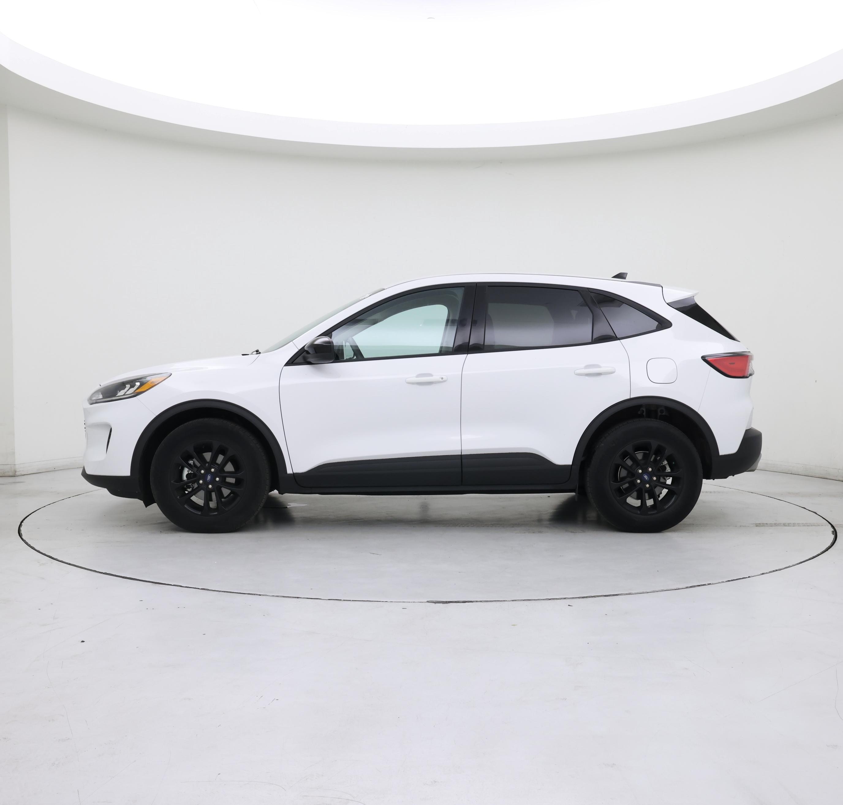 Thumbnail: 2020 Ford Escape - 3