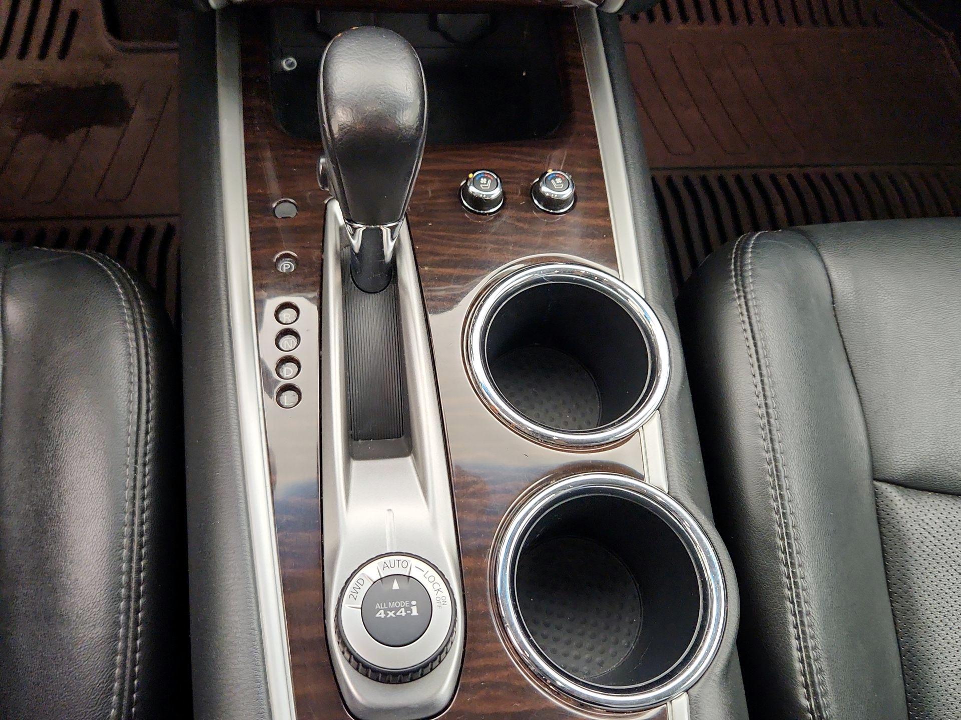 Thumbnail: 2013 Nissan Pathfinder - 18