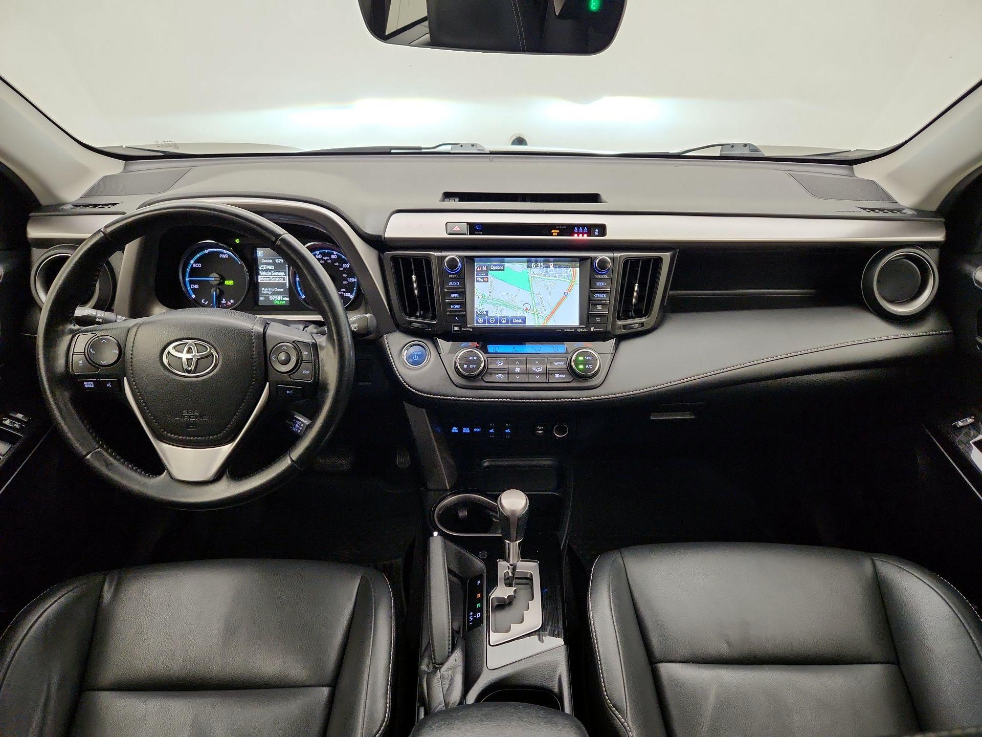Thumbnail: 2017 Toyota RAV4 - 9