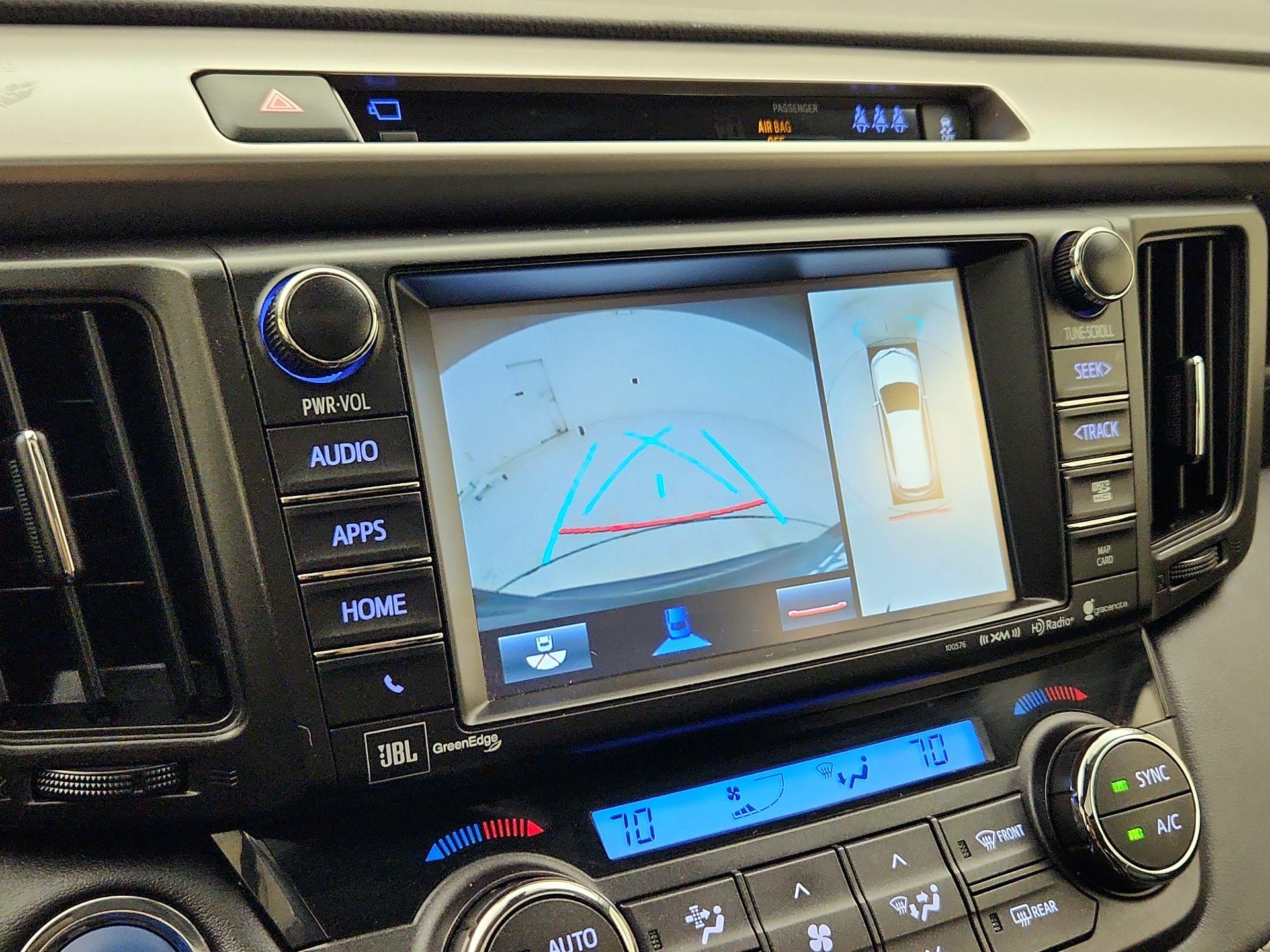 Thumbnail: 2017 Toyota RAV4 - 15