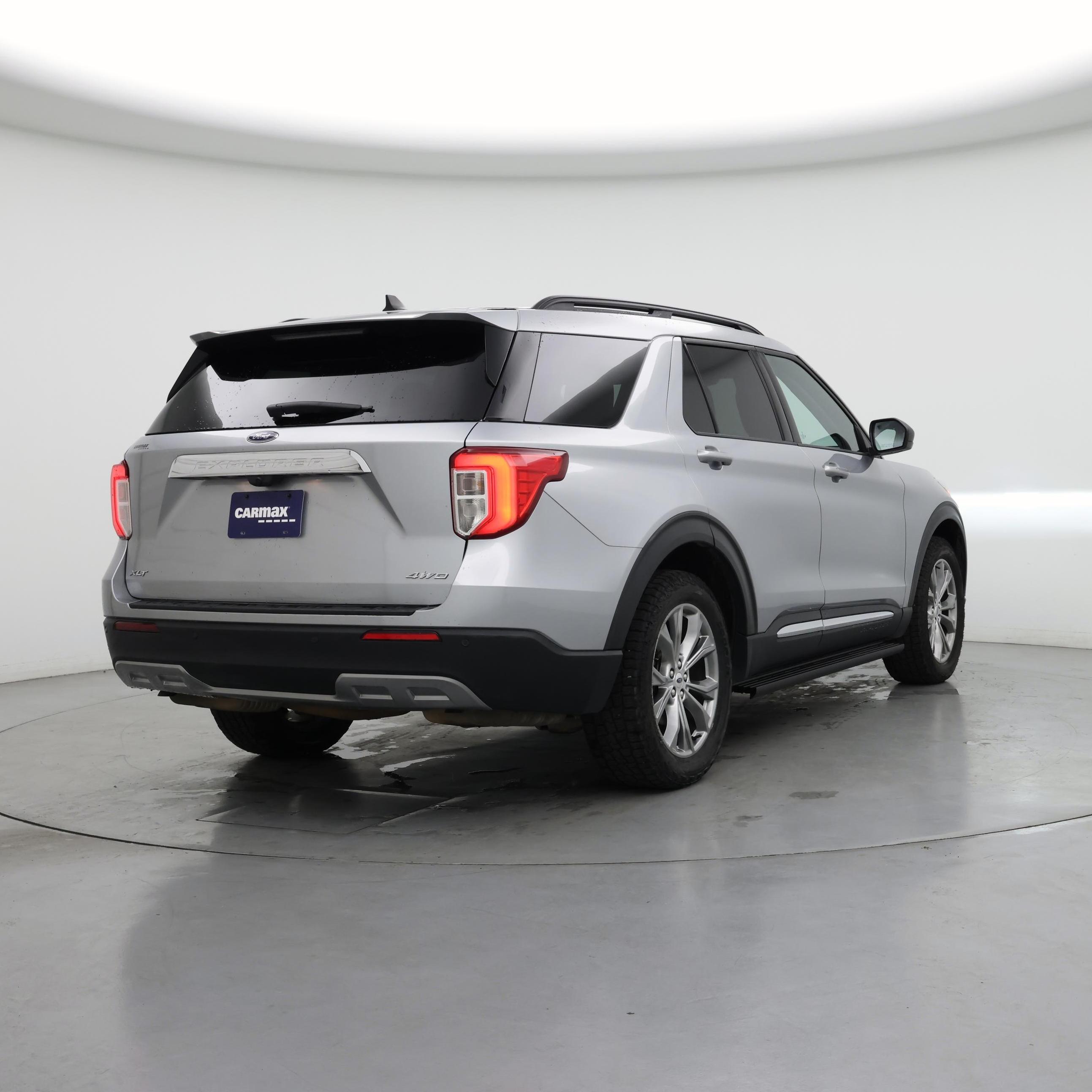 Thumbnail: 2022 Ford Explorer - 8