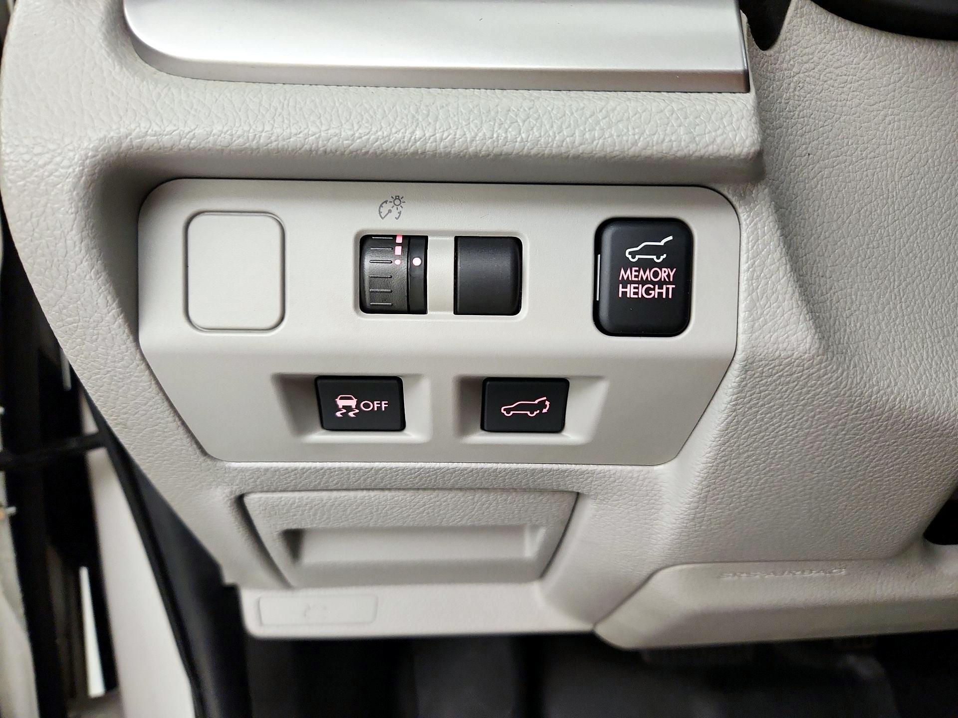 Thumbnail: 2015 Subaru Forester - 13