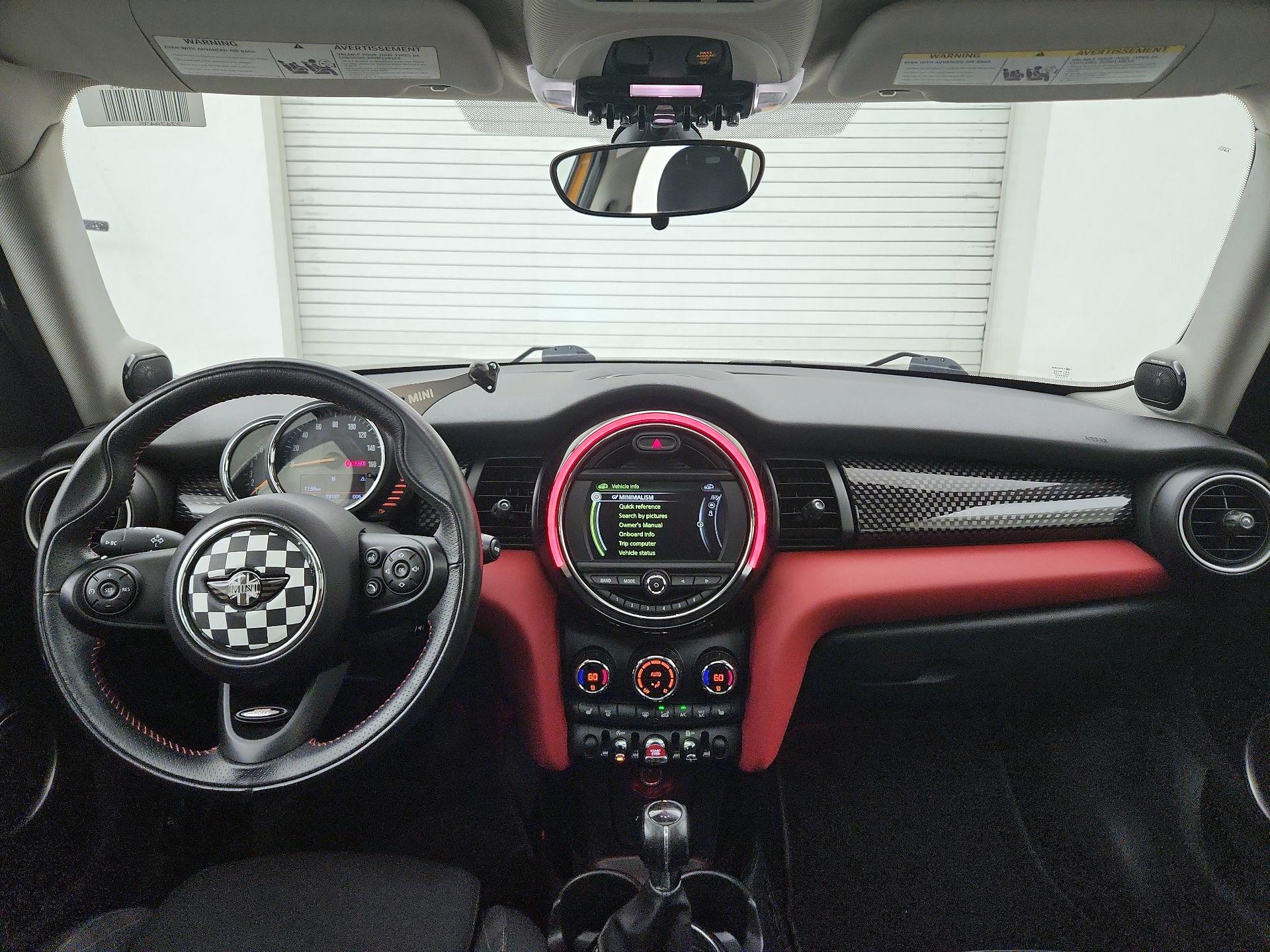 Thumbnail: 2015 MINI Cooper Hardtop - 9
