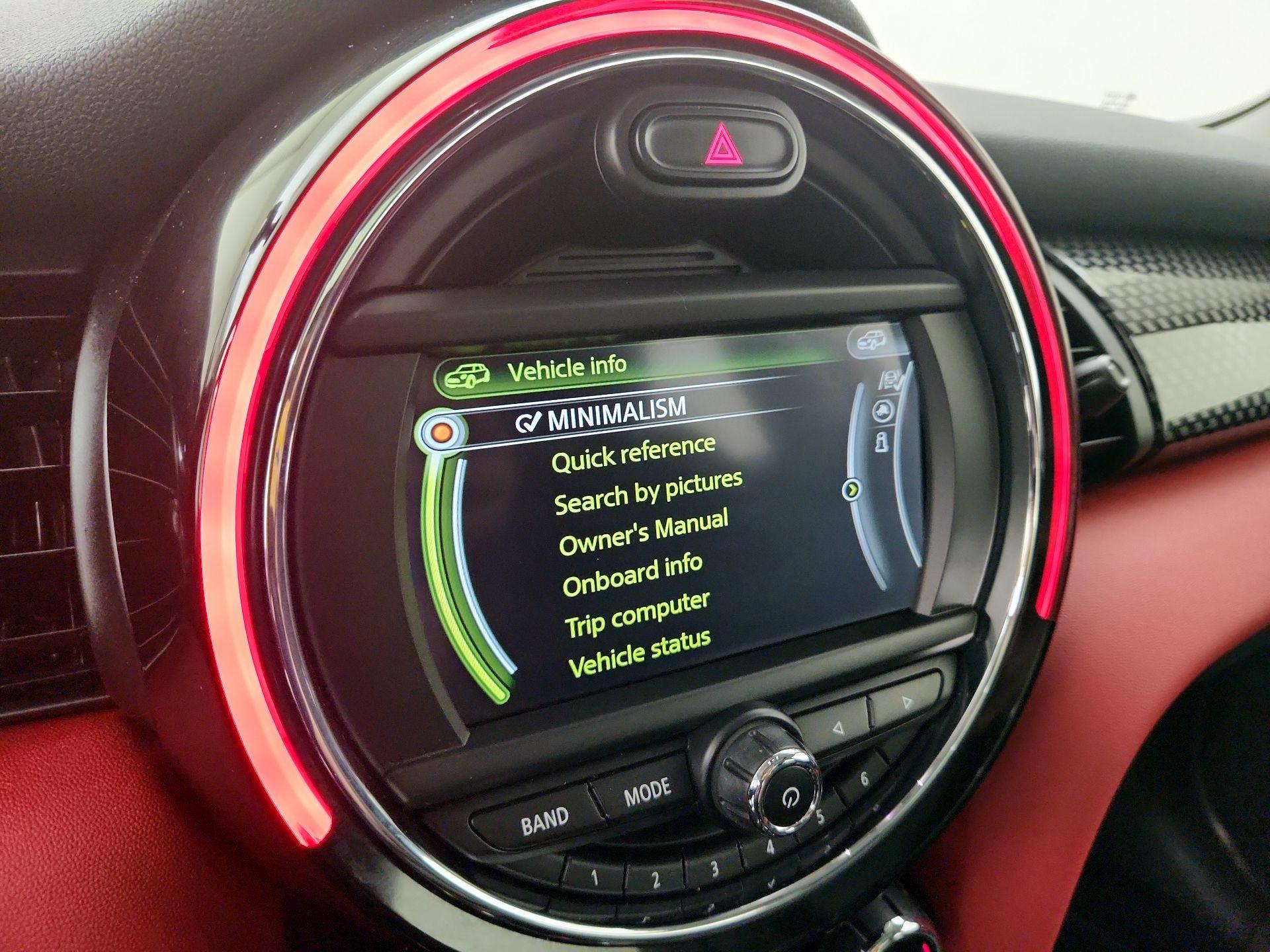 Thumbnail: 2015 MINI Cooper Hardtop - 14