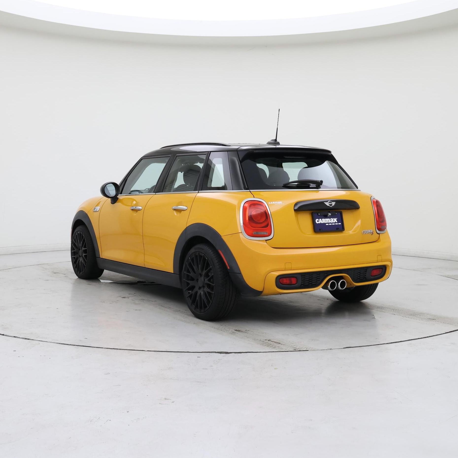 Thumbnail: 2015 MINI Cooper Hardtop - 2