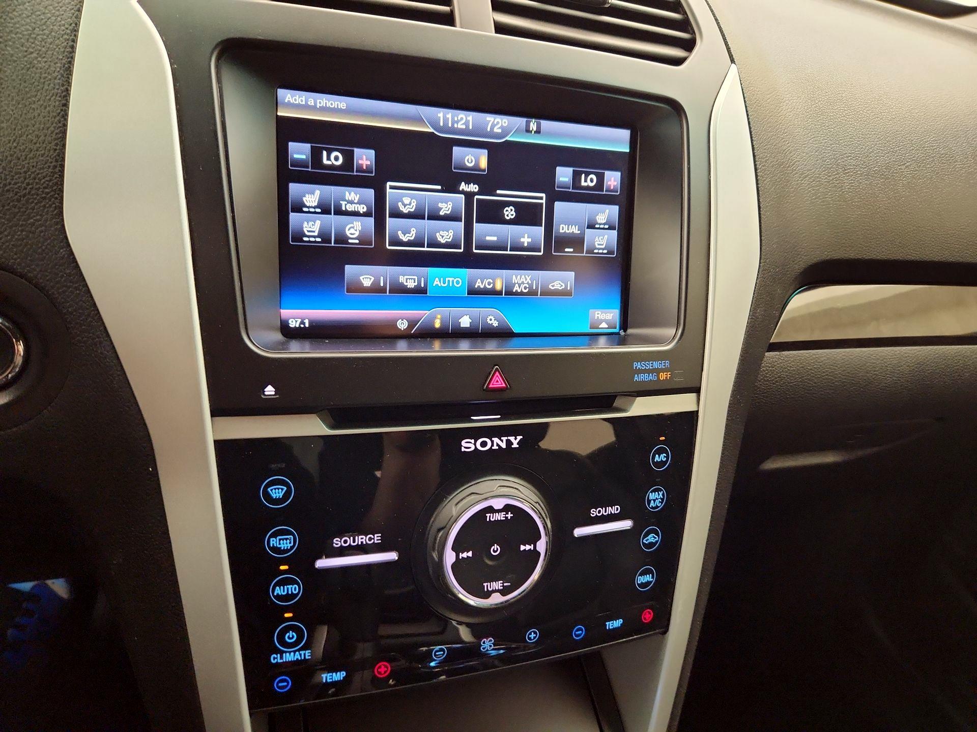 Thumbnail: 2015 Ford Explorer - 16