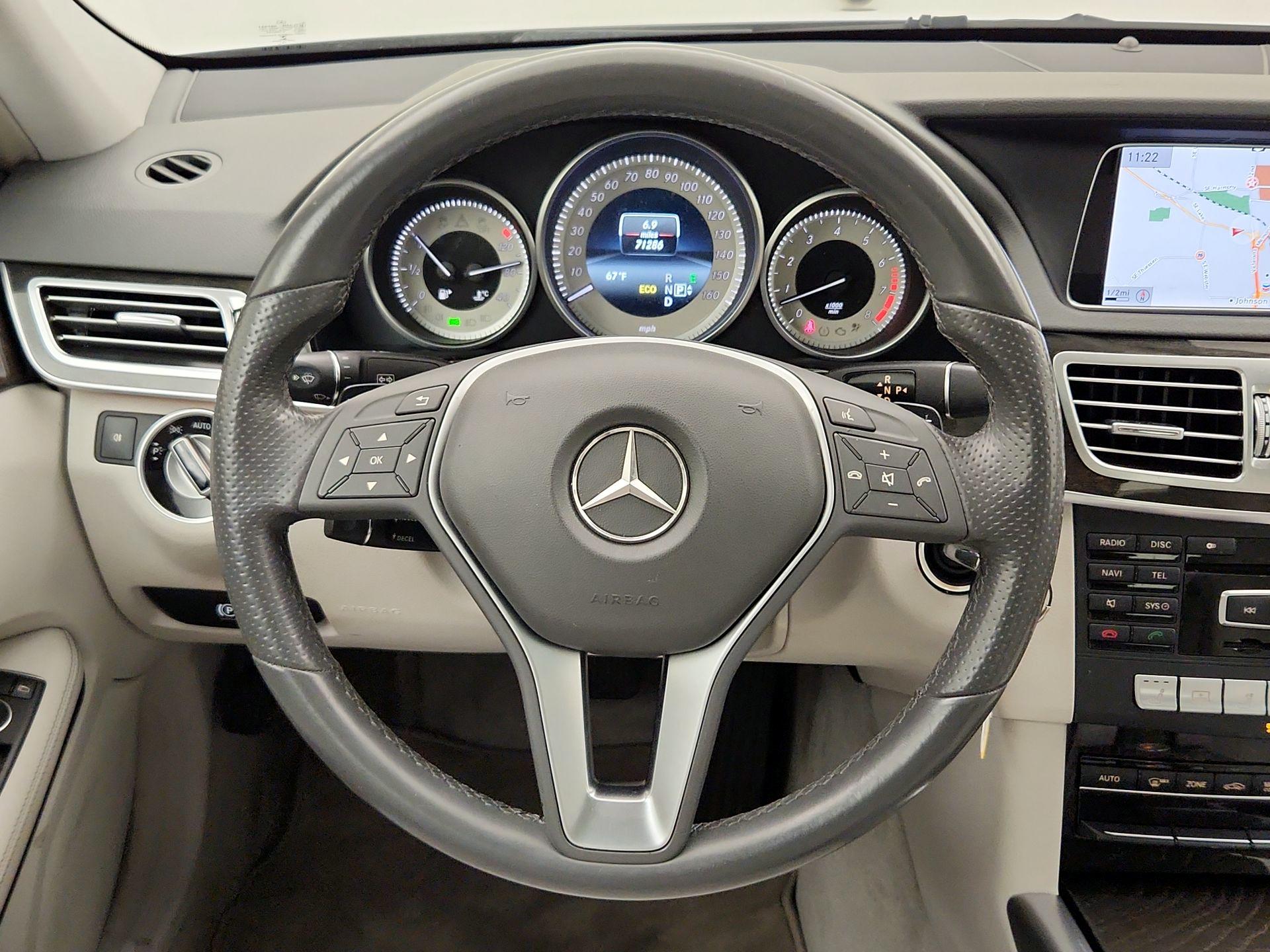 Thumbnail: 2014 Mercedes-Benz E-Class - 10