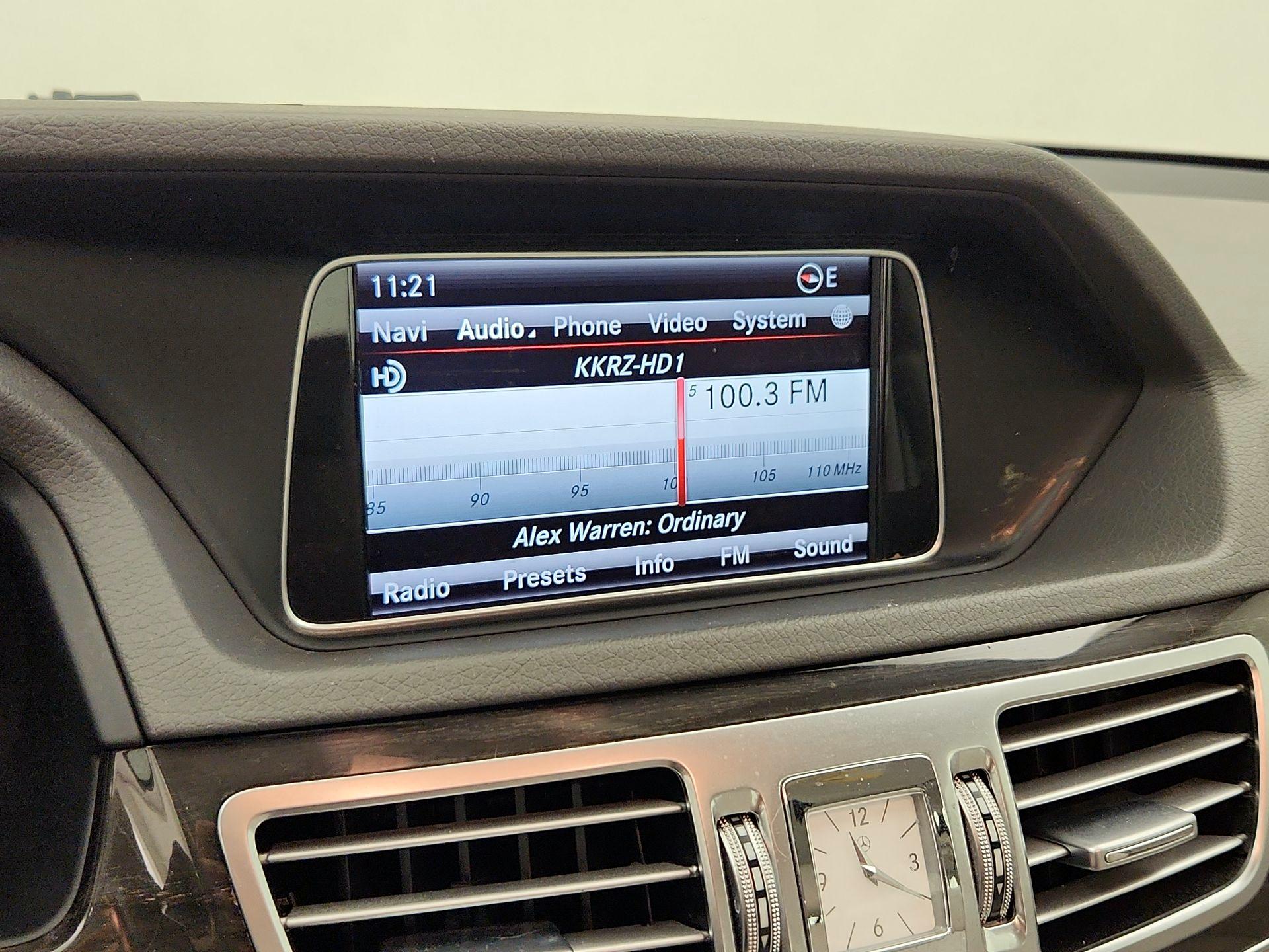 Thumbnail: 2014 Mercedes-Benz E-Class - 16