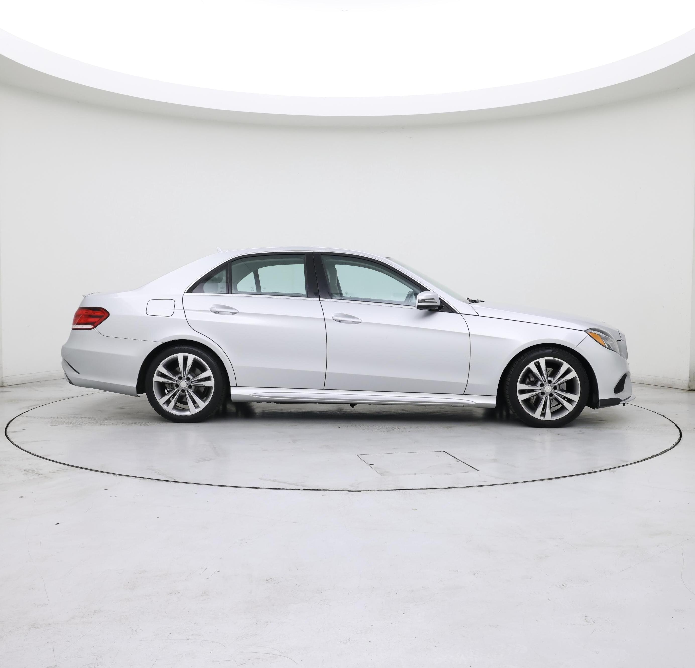 Thumbnail: 2014 Mercedes-Benz E-Class - 7