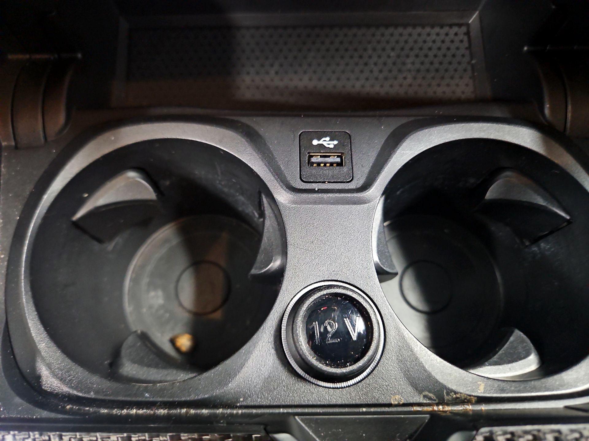 Thumbnail: 2024 BMW M2 - 19