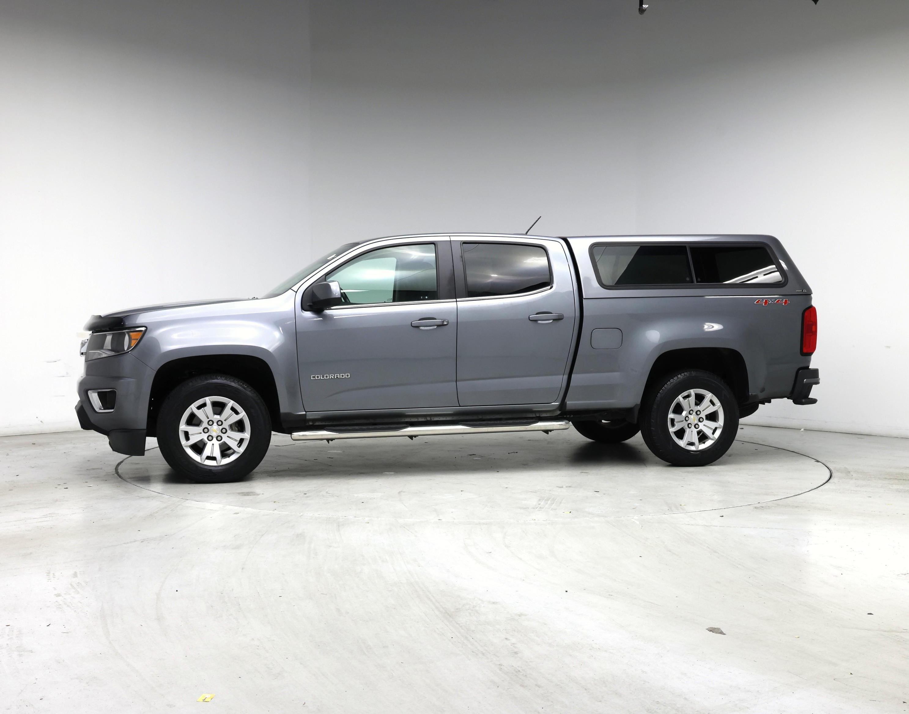 Thumbnail: 2019 Chevrolet Colorado - 3