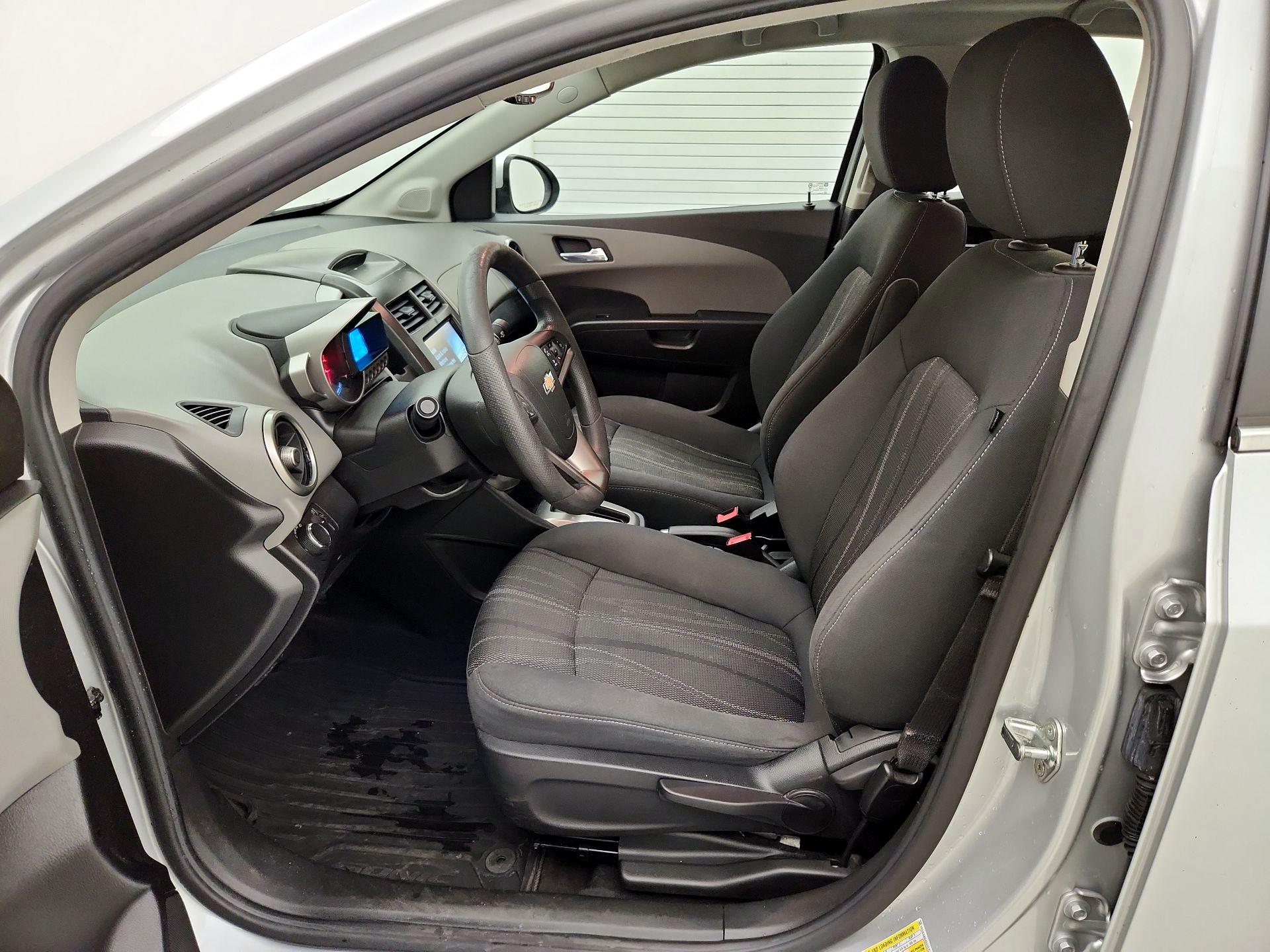 Thumbnail: 2016 Chevrolet Sonic - 11
