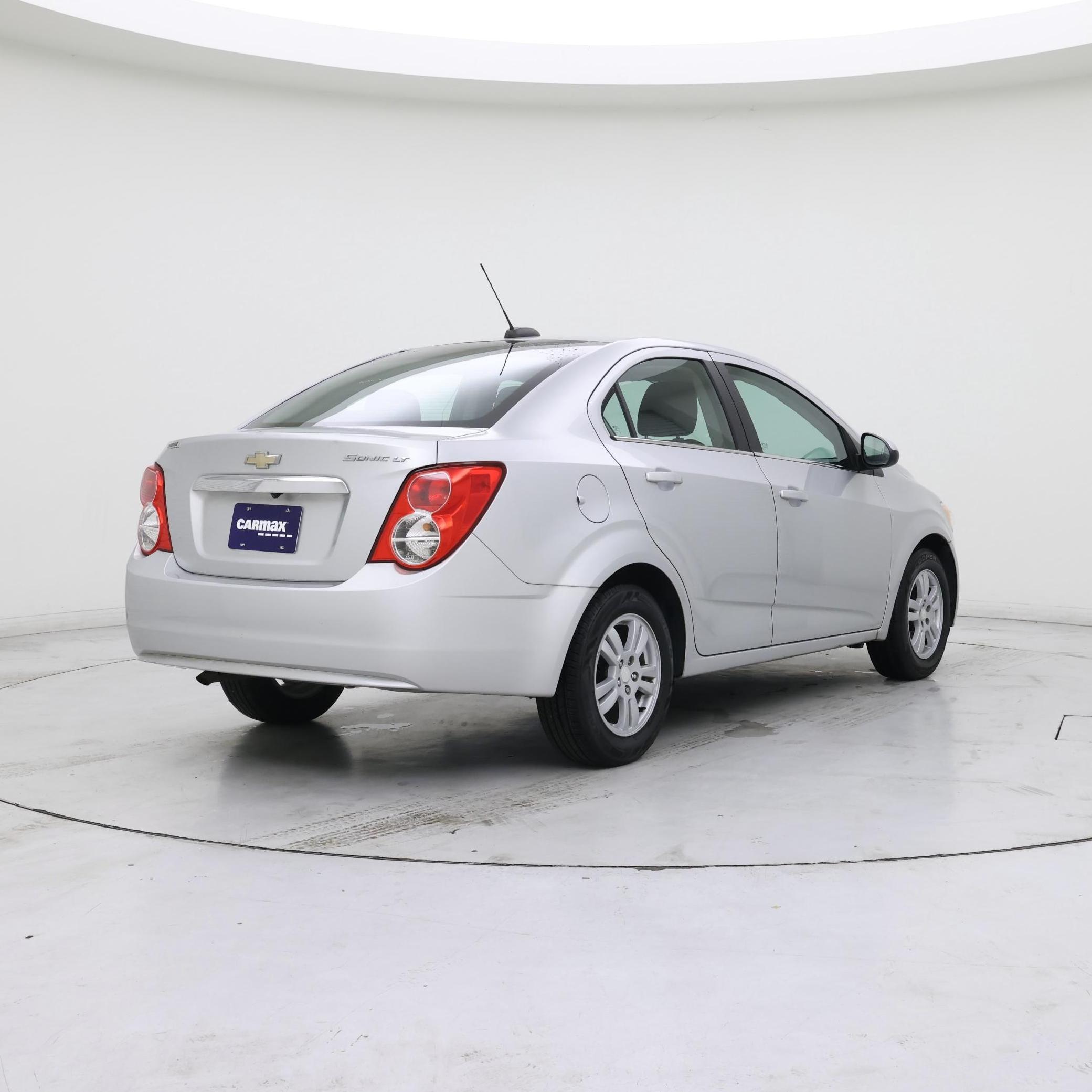 Thumbnail: 2016 Chevrolet Sonic - 8