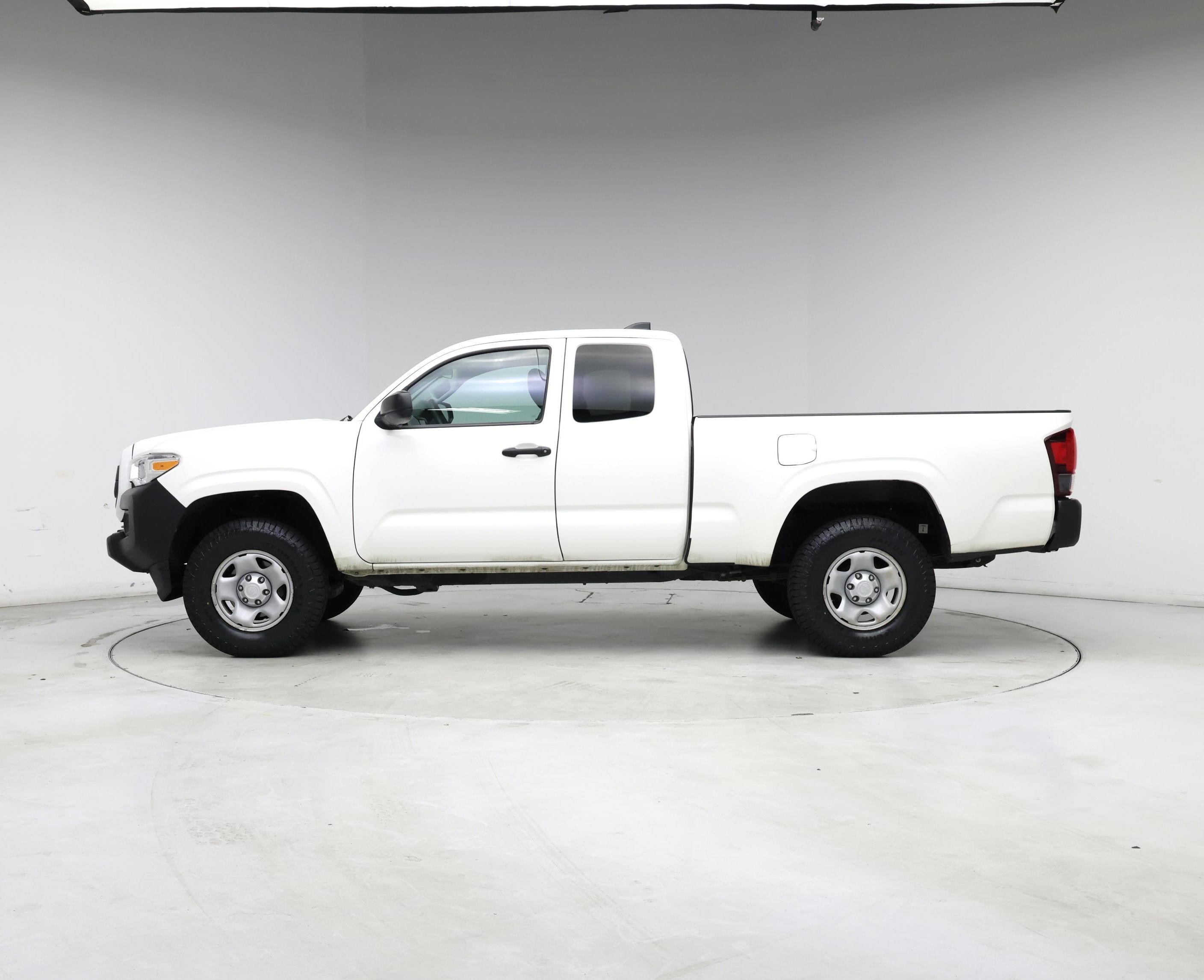 Thumbnail: 2021 Toyota Tacoma - 7