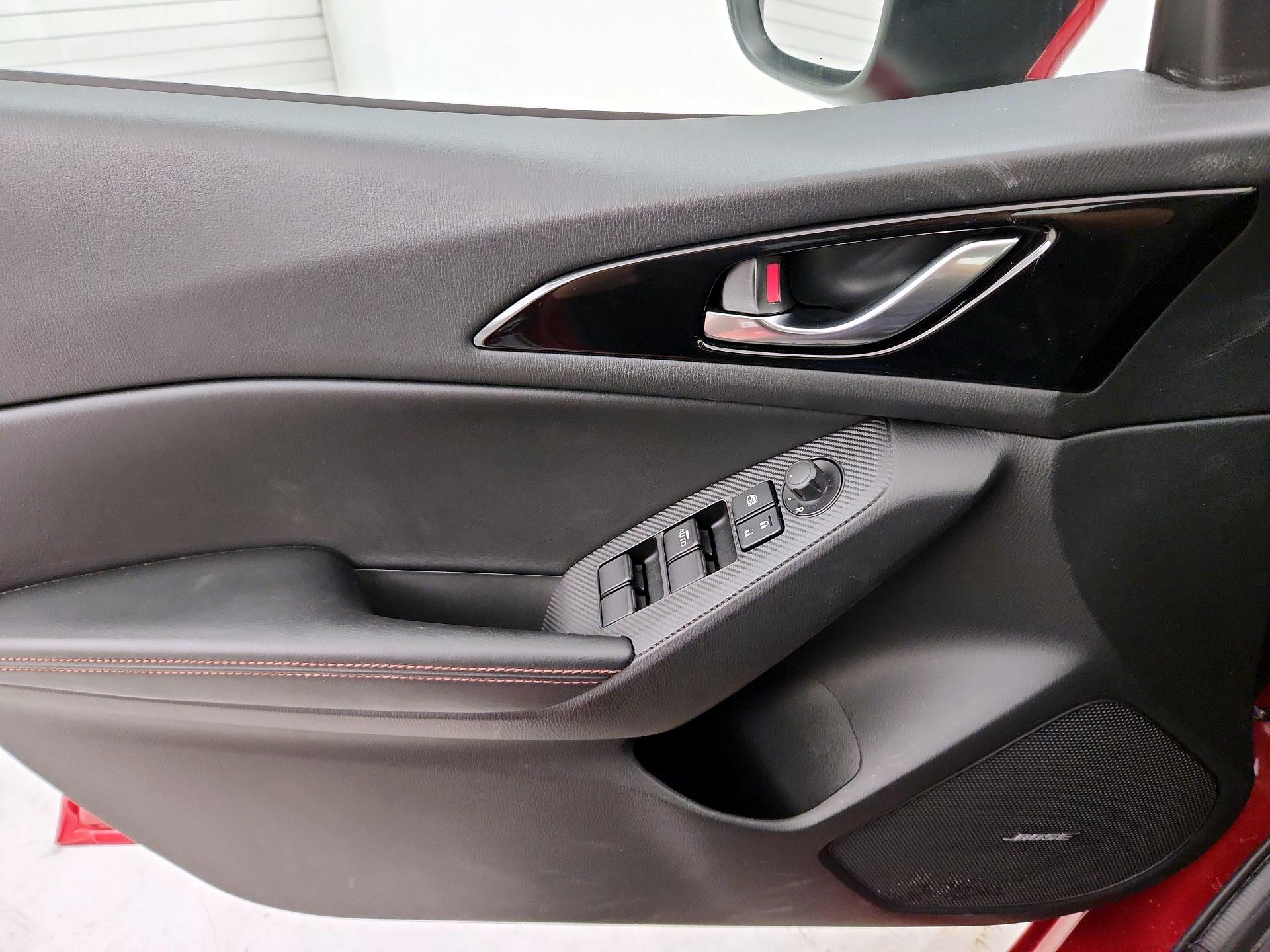 Thumbnail: 2015 Mazda Mazda3 - 12