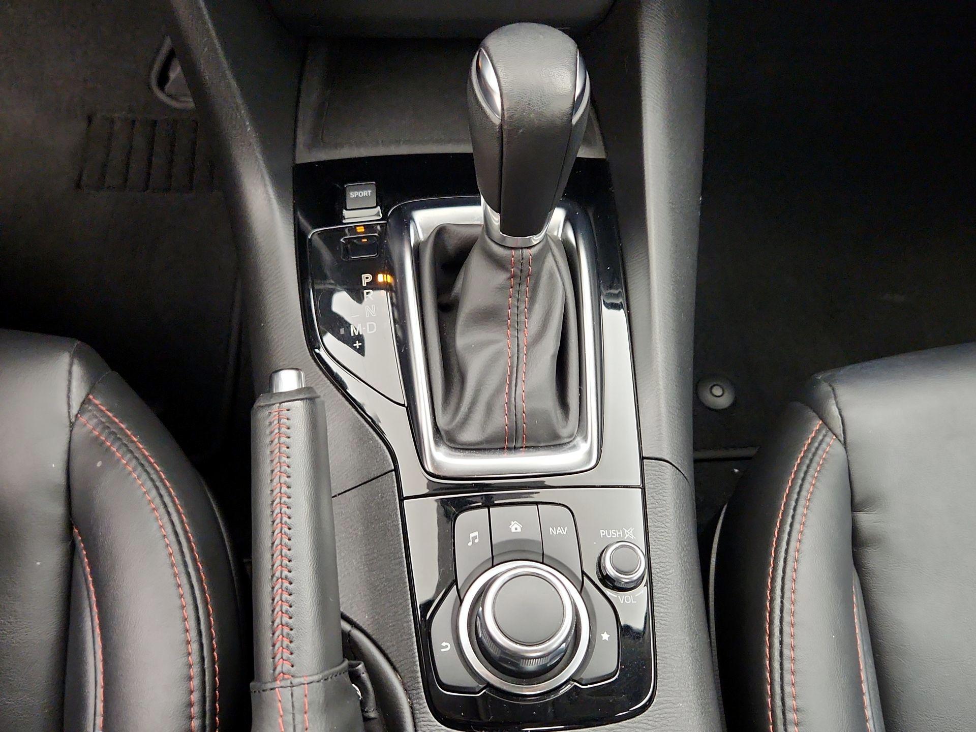Thumbnail: 2015 Mazda Mazda3 - 18