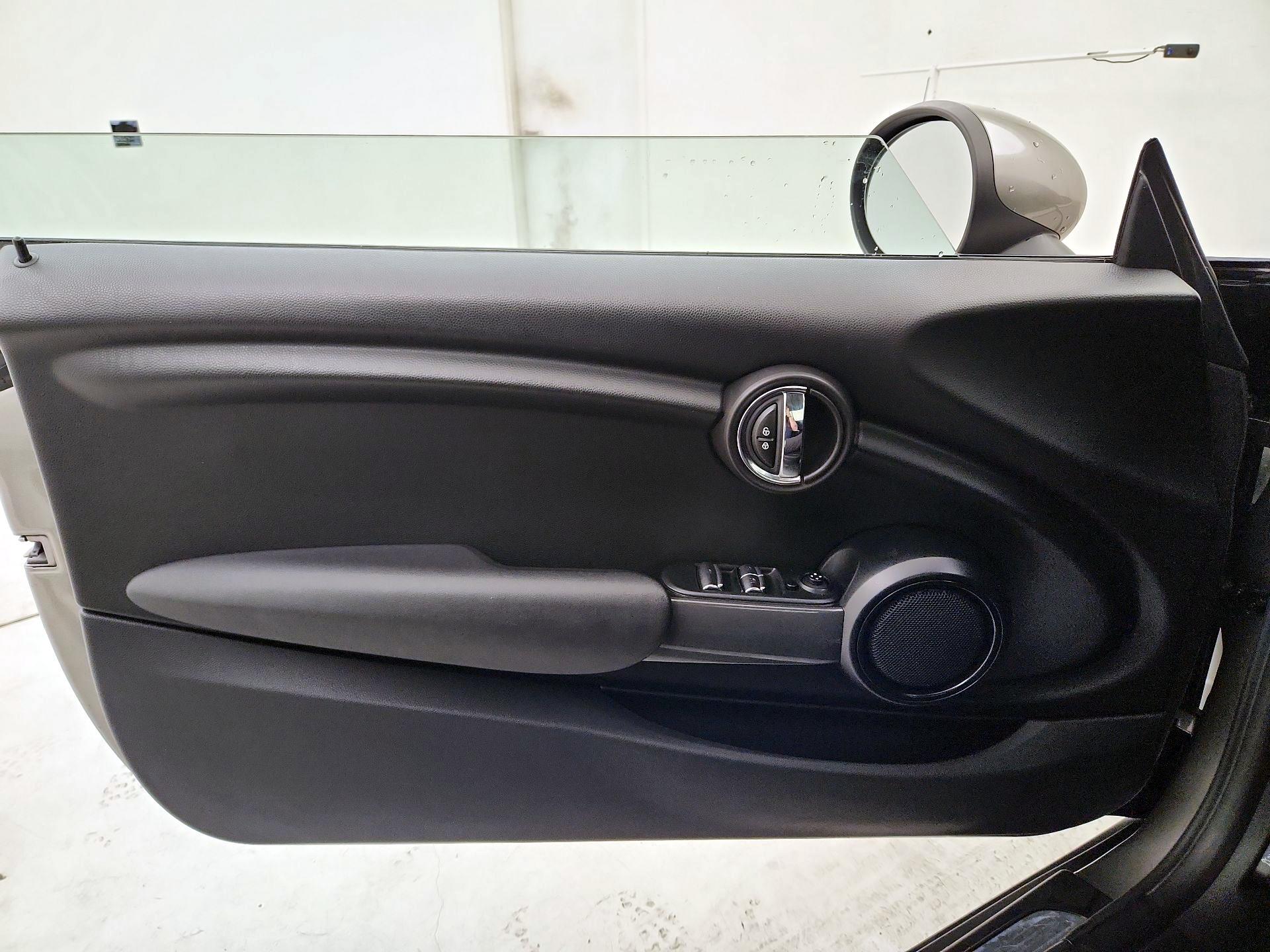 Thumbnail: 2019 MINI Cooper - 12