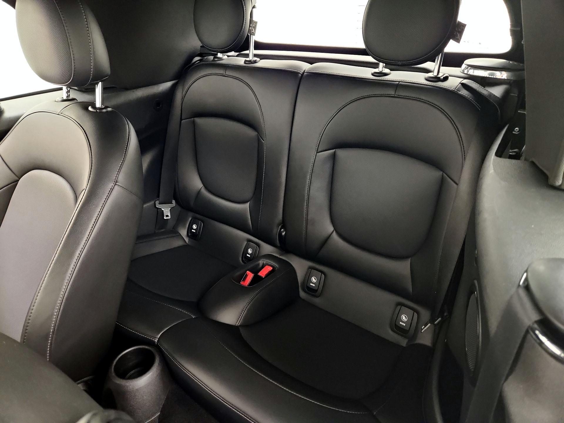 Thumbnail: 2019 MINI Cooper - 19