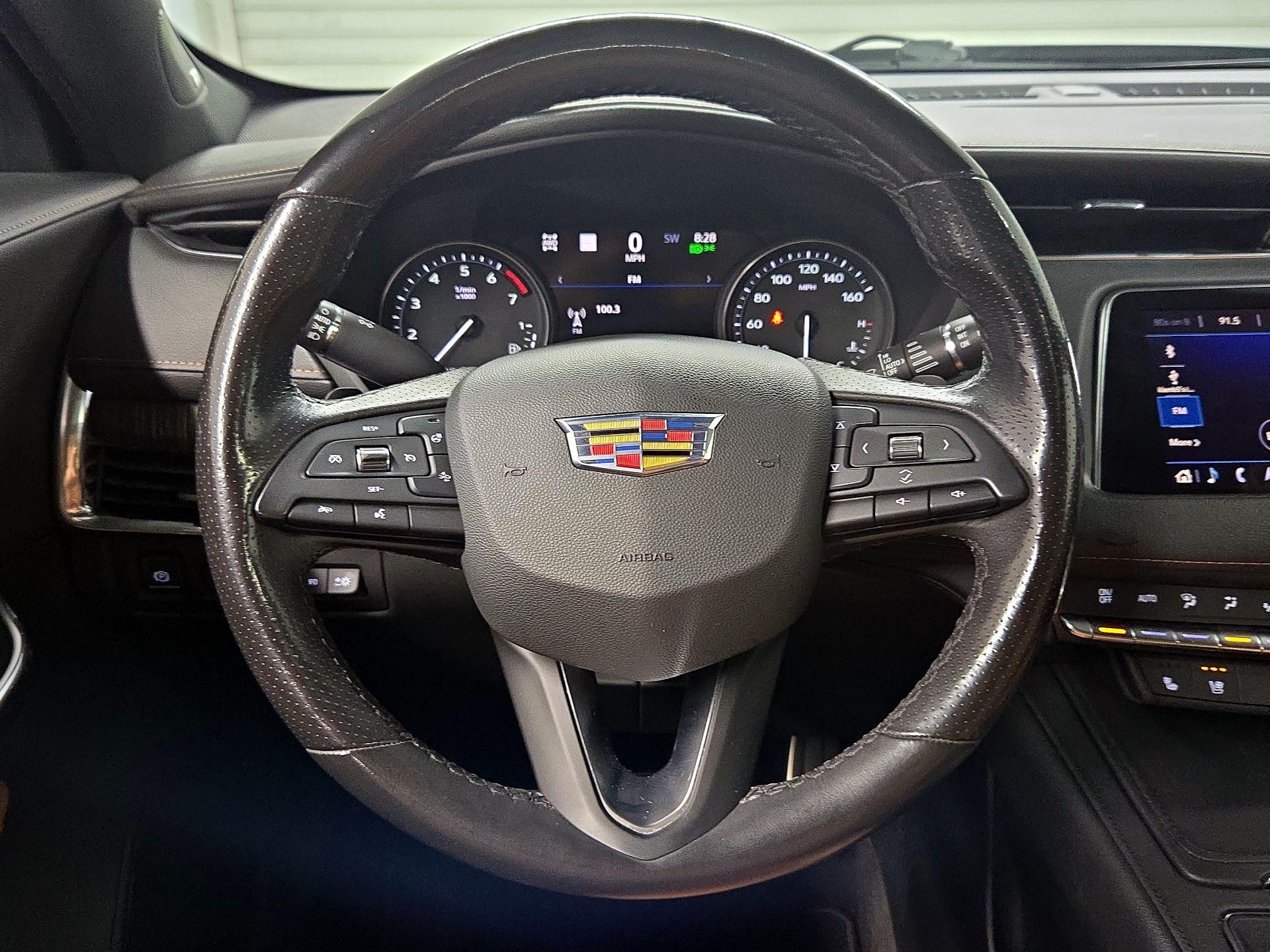 Thumbnail: 2019 Cadillac XT4 - 10