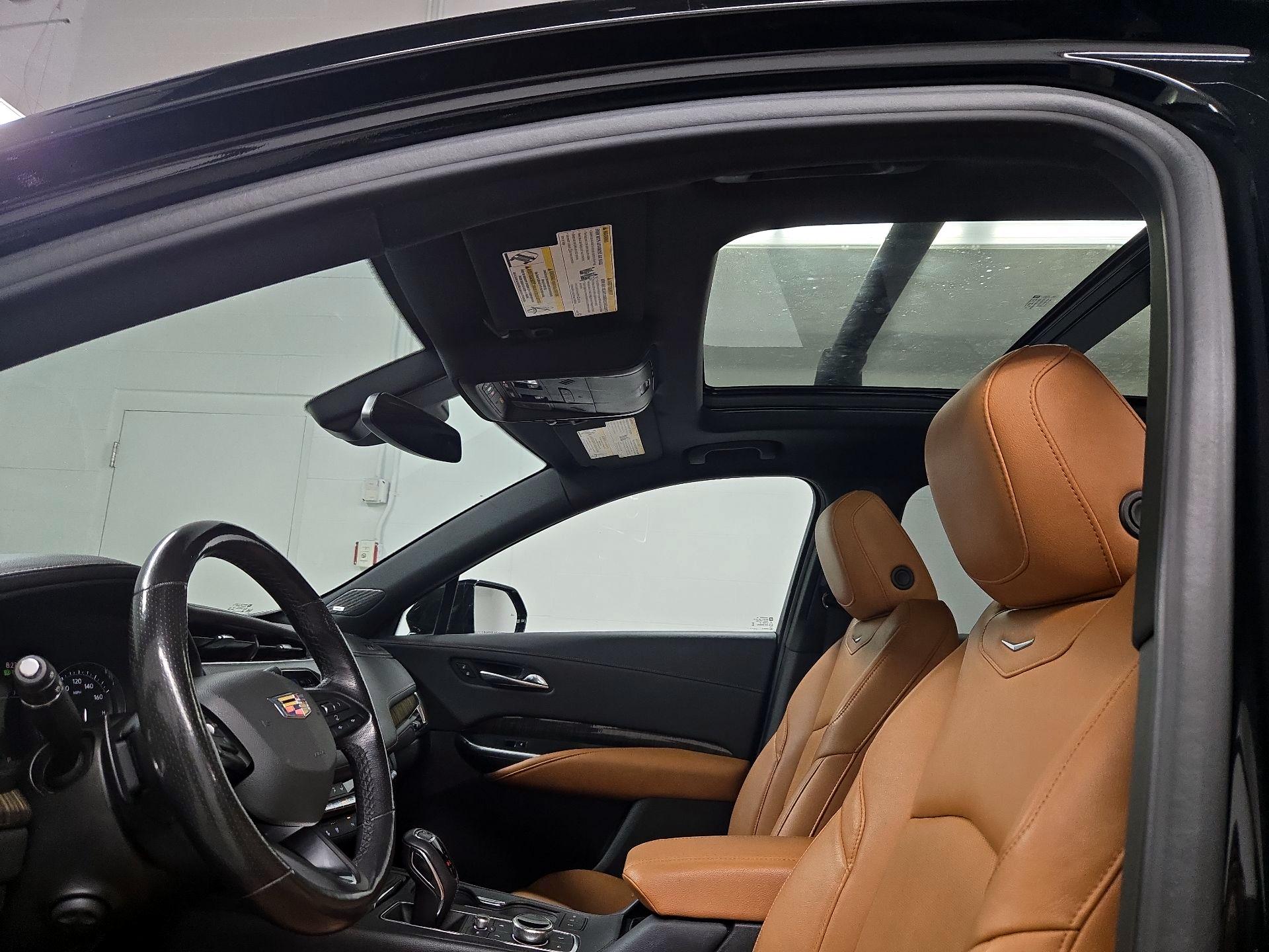 Thumbnail: 2019 Cadillac XT4 - 20
