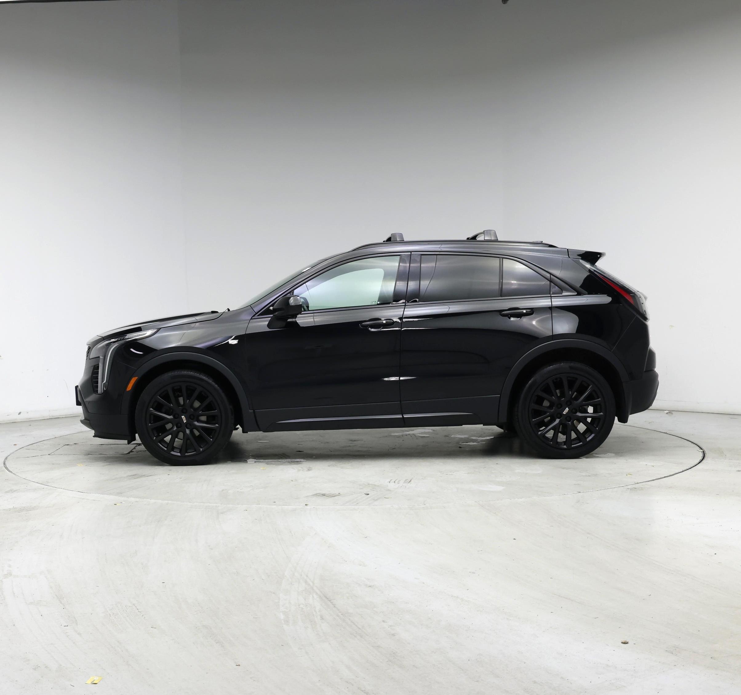 Thumbnail: 2019 Cadillac XT4 - 3