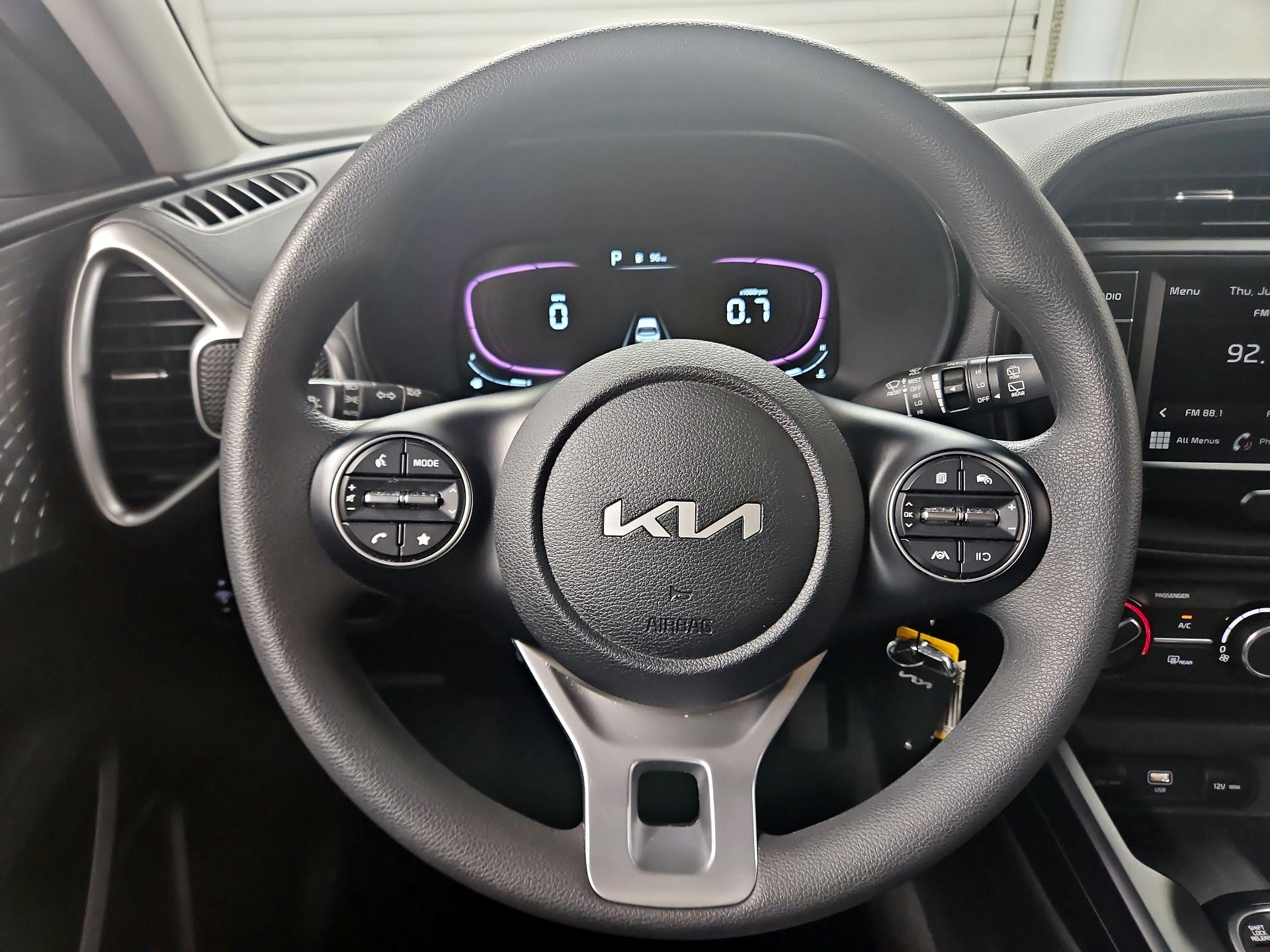 Thumbnail: 2023 Kia Soul - 10
