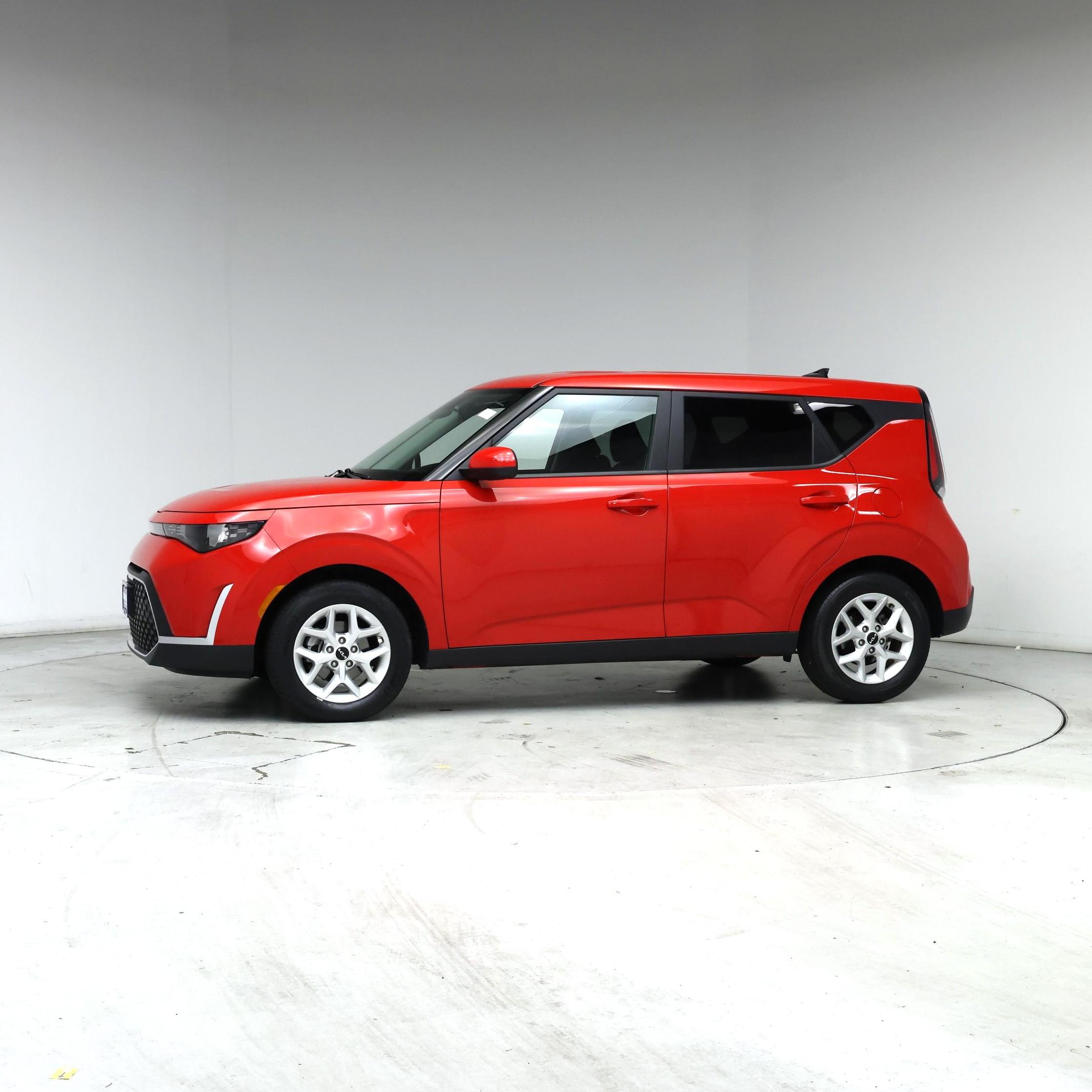 Thumbnail: 2023 Kia Soul - 3