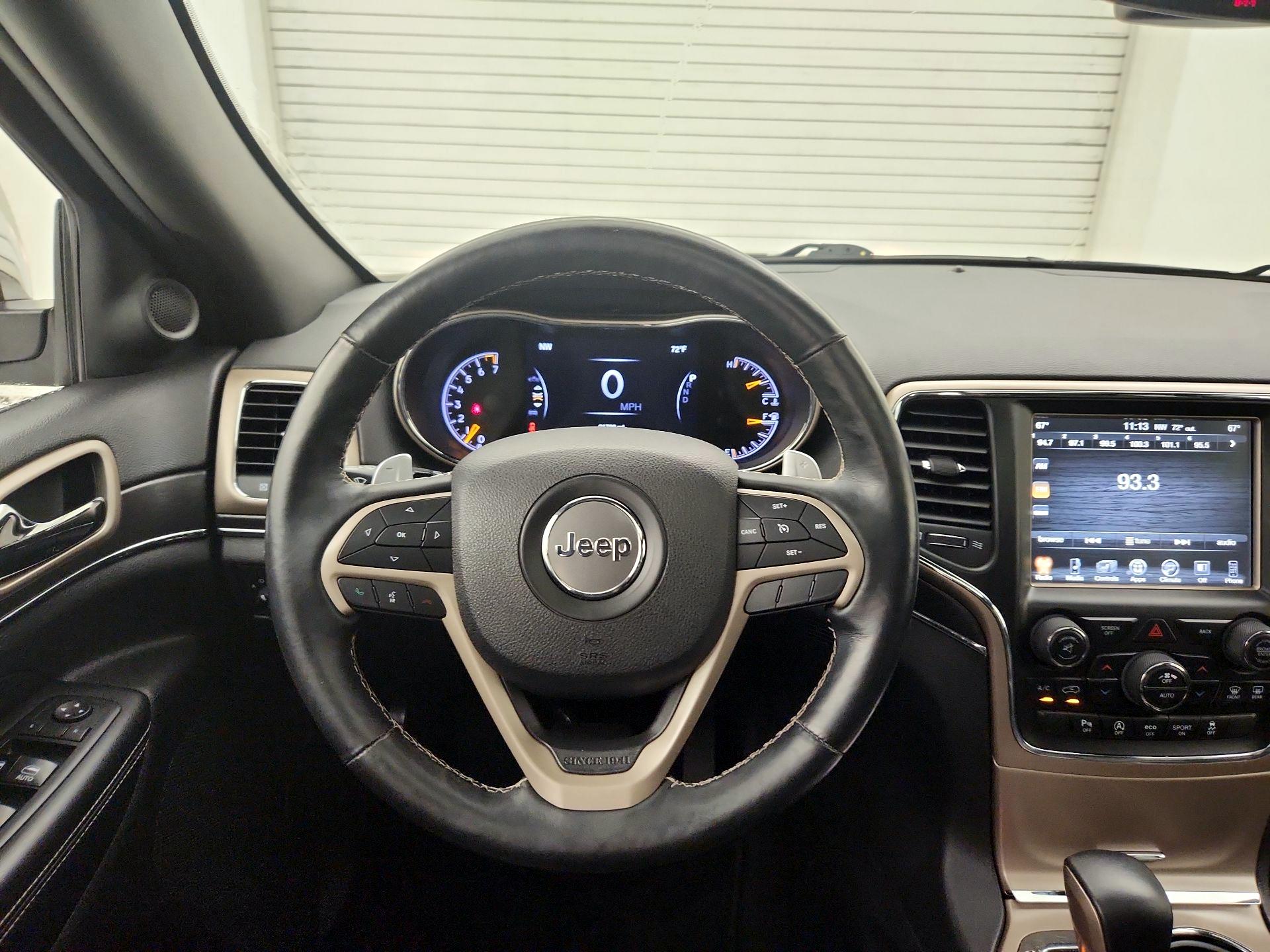 Thumbnail: 2017 Jeep Grand Cherokee - 10