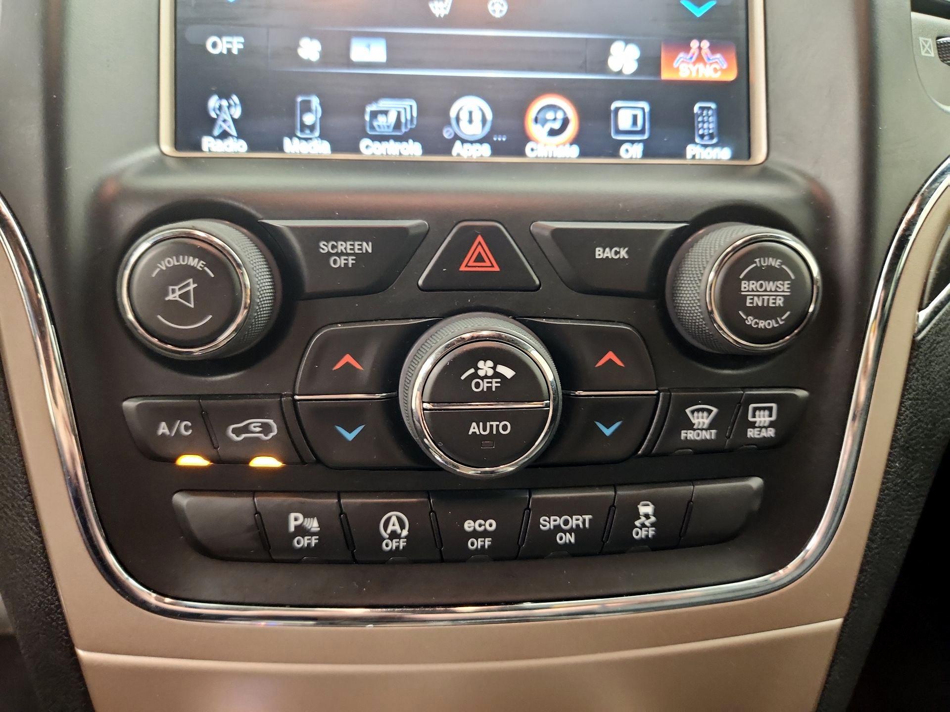 Thumbnail: 2017 Jeep Grand Cherokee - 16