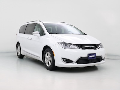 White 2018 Chrysler Pacifica Hybrid Limited