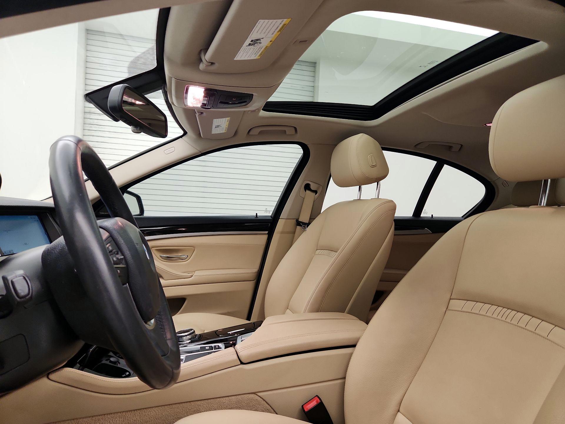 Thumbnail: 2014 BMW 5 Series - 20