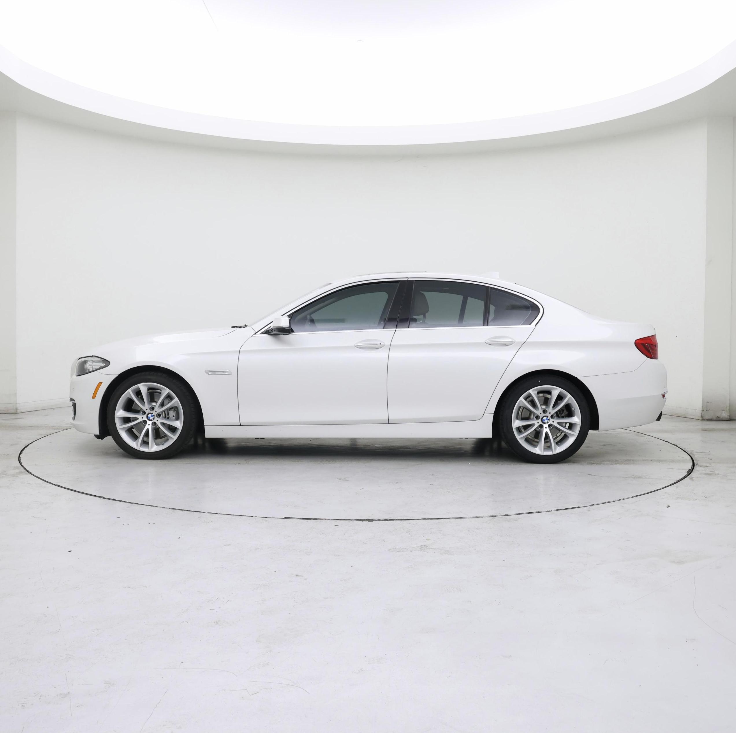 Thumbnail: 2014 BMW 5 Series - 3