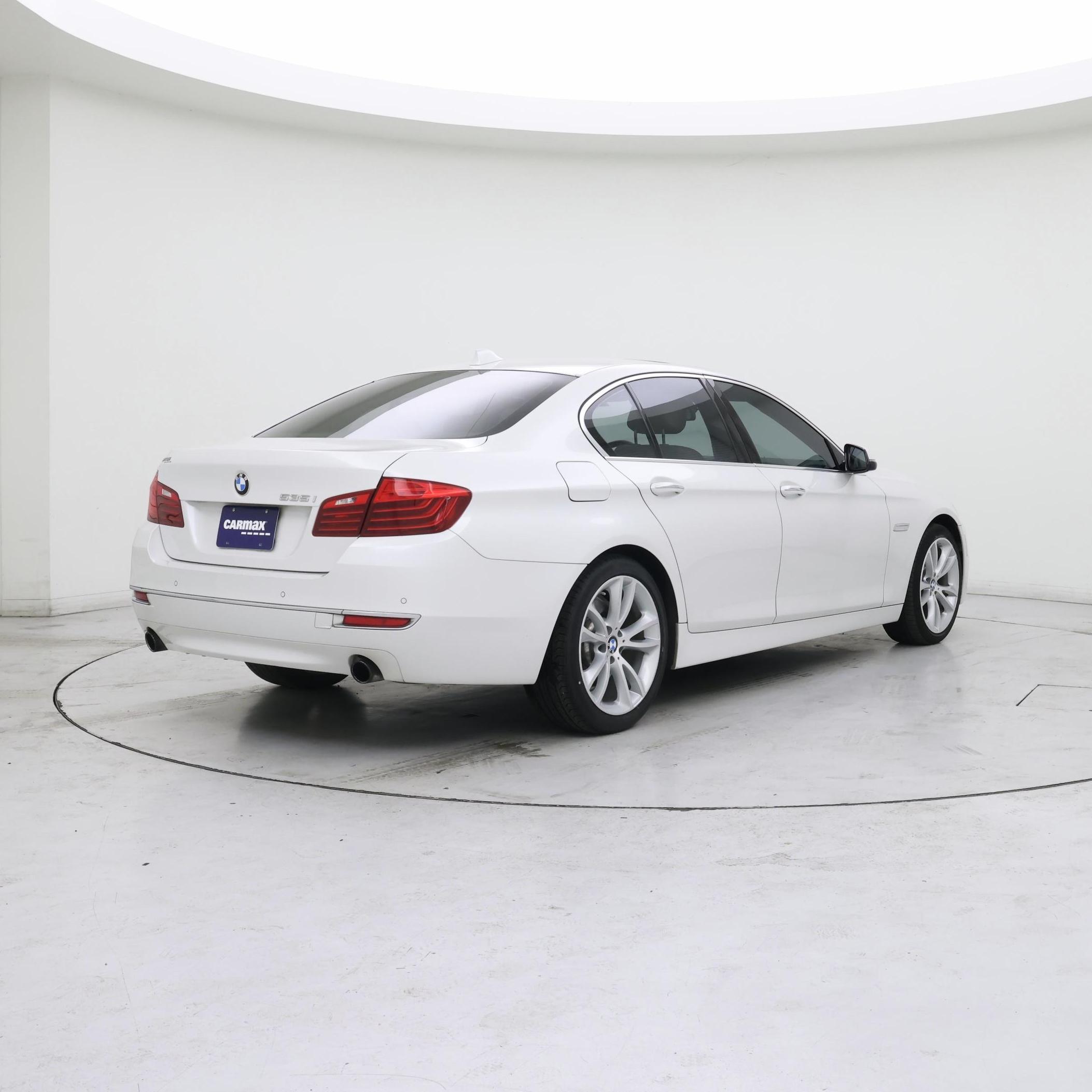 Thumbnail: 2014 BMW 5 Series - 8