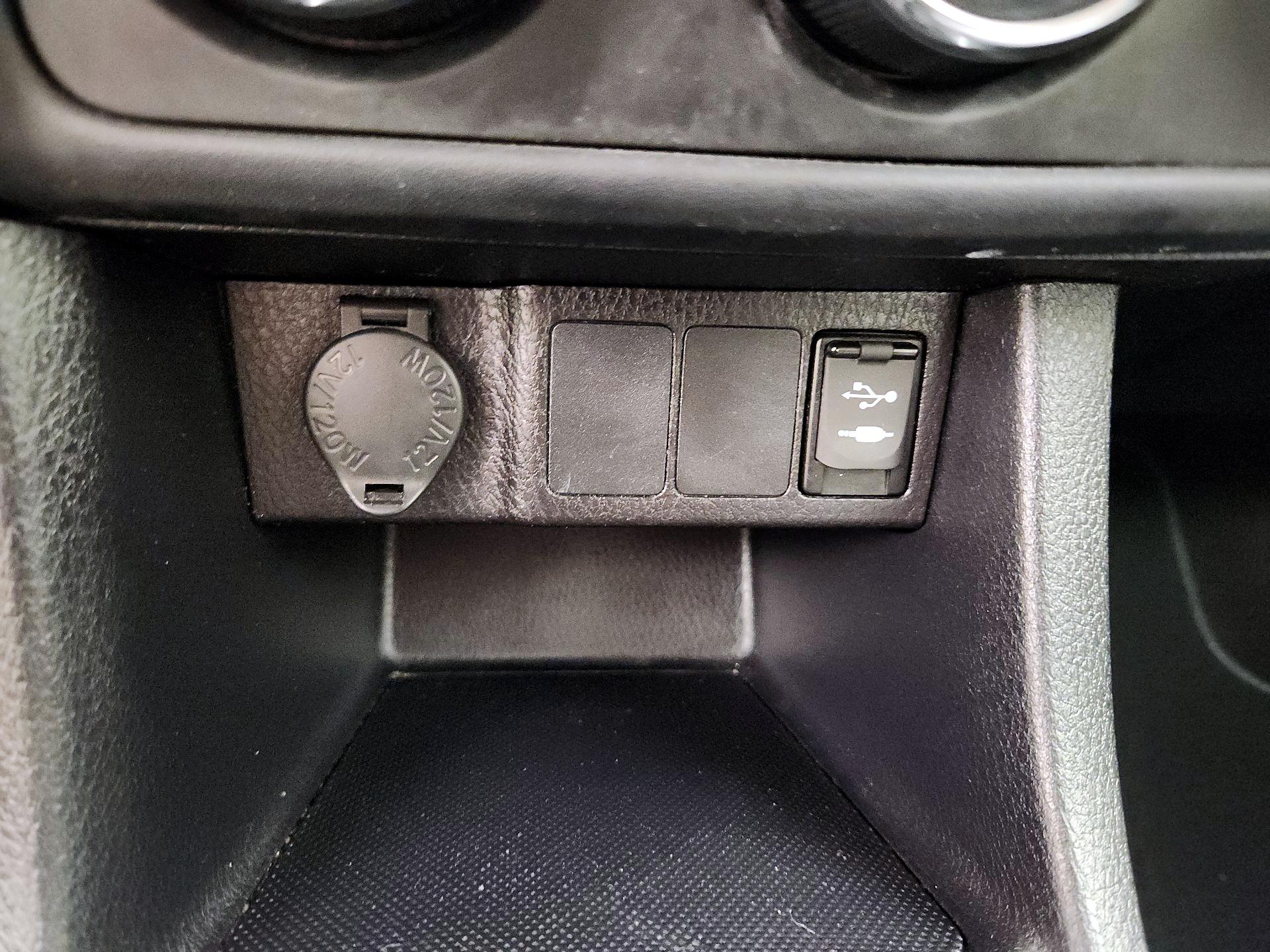 Thumbnail: 2019 Toyota Corolla - 18